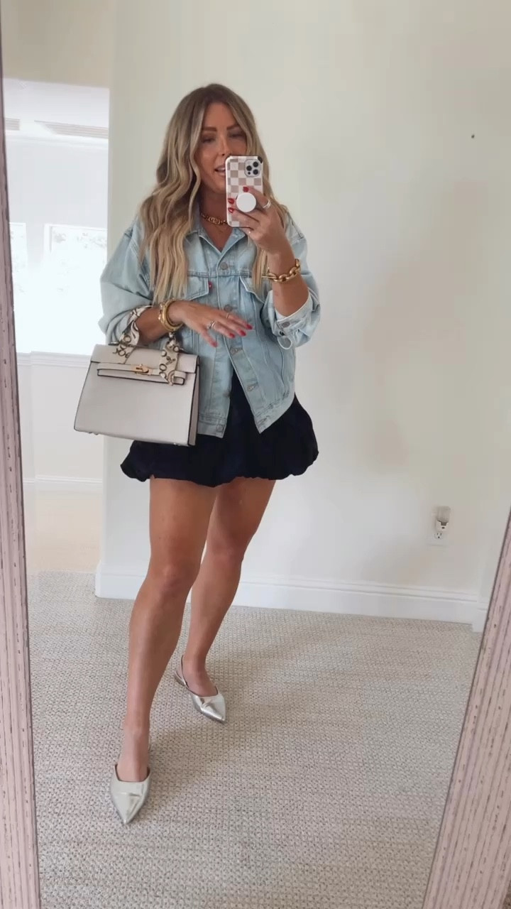 1.  Dress sized up to large
2. Cardigan top gots TTS, wearing medium 
Suede boots. Suede. Maxi dress. Fall family photos outfit. Holiday. 
Fall outfit. Holiday party outfit. 
Teacher outfit. Holiday party. . Thanksgiving outfit.Friendsgiving. Fall fashion. 
Pullover. Holiday party. Thanksgiving outfit. Sale 




#LTKCyberWeek #LTKGiftGuide #LTKHoliday