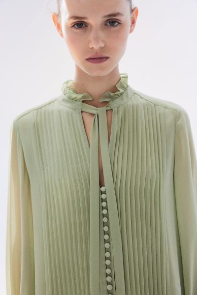 Chiffon Dress with Pintucks - Long sleeve - Midi - Light green - Ladies | H&M US | H&M (US + CA)