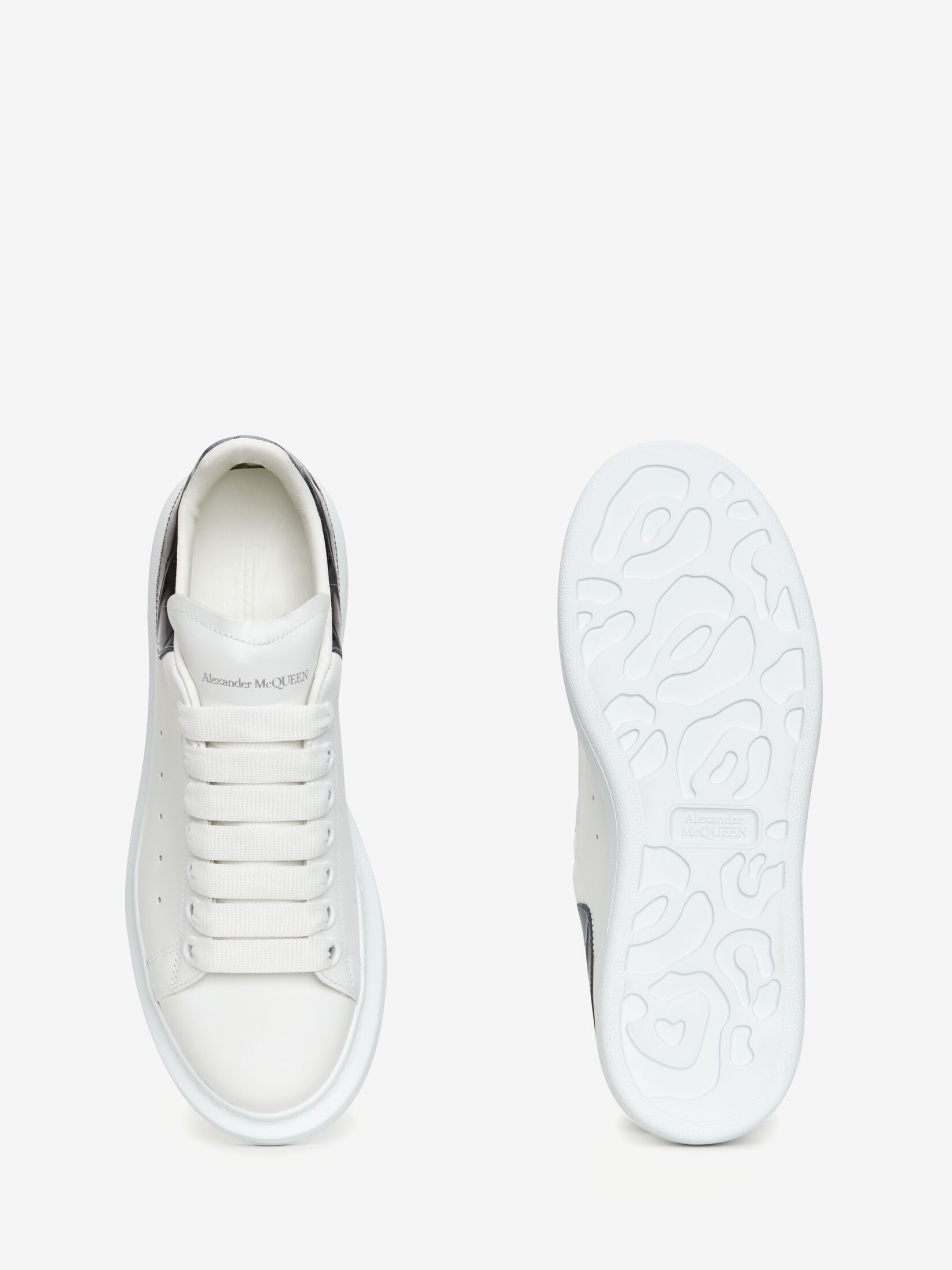 Women's Oversized Sneaker in White/grey | Alexander McQueen