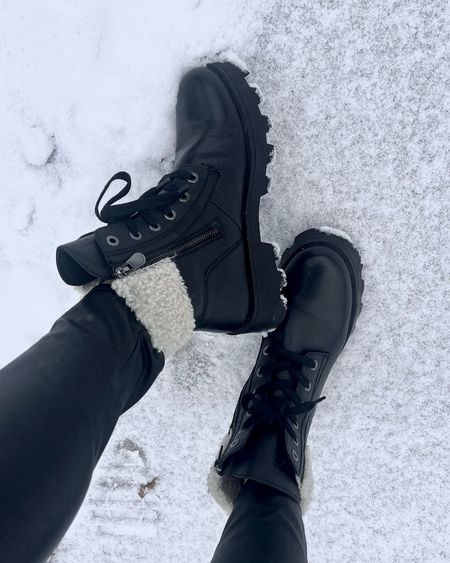 Loving these heavy duty winter snow boots #snowboots #winterboots #boots #blackboots 

#LTKSeasonal #LTKshoecrush #LTKstyletip