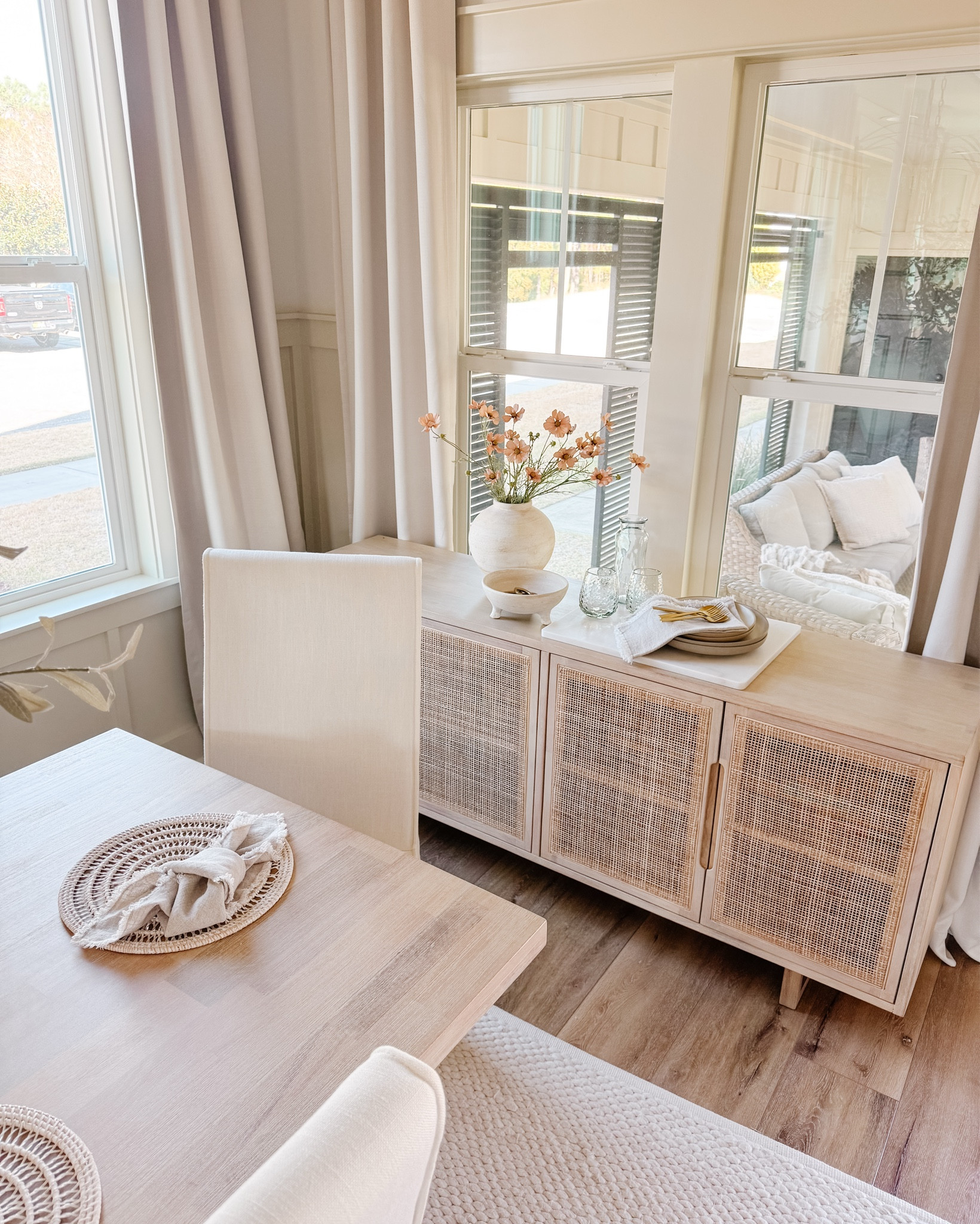 Spring in a subtle way #amazon #walmart #dining #table #console 

#LTKSaleAlert #LTKHome #LTKSeasonal