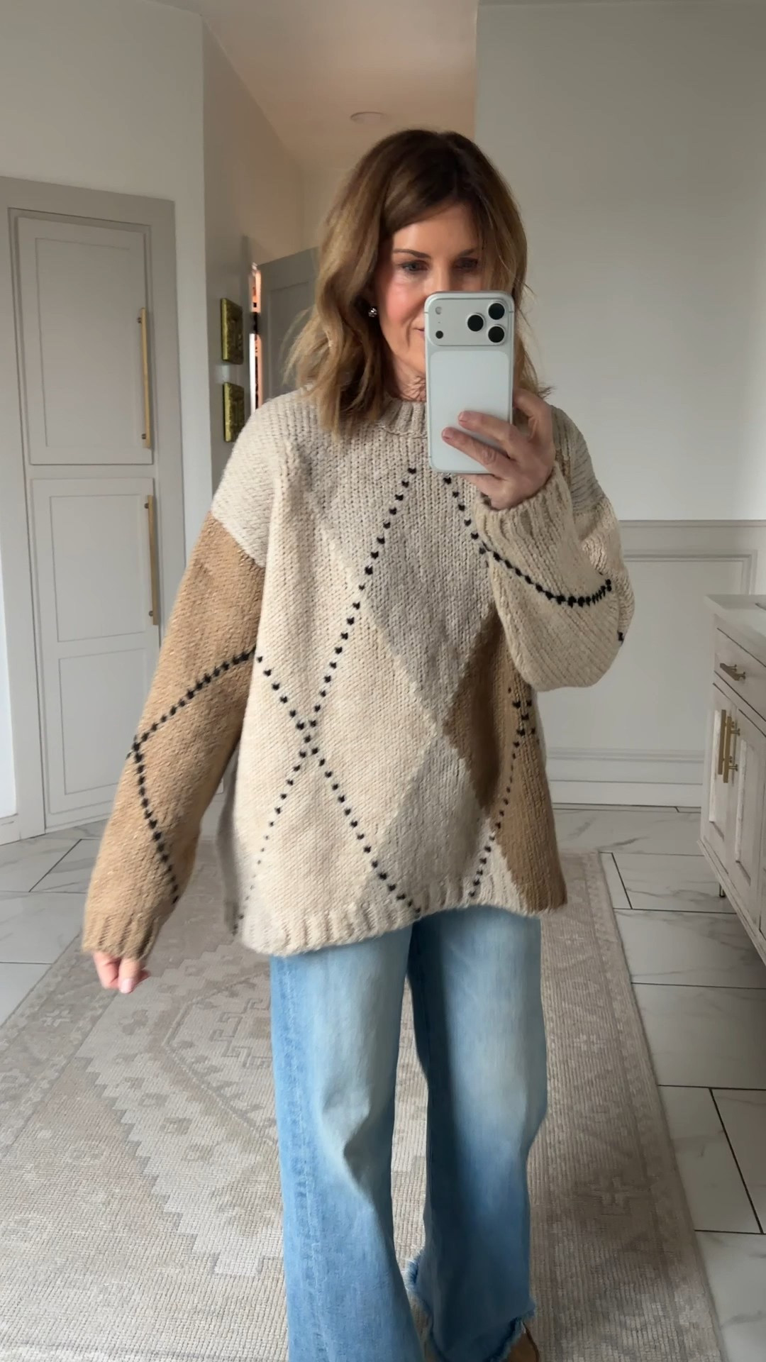 Sweater size medium
Jeans 27