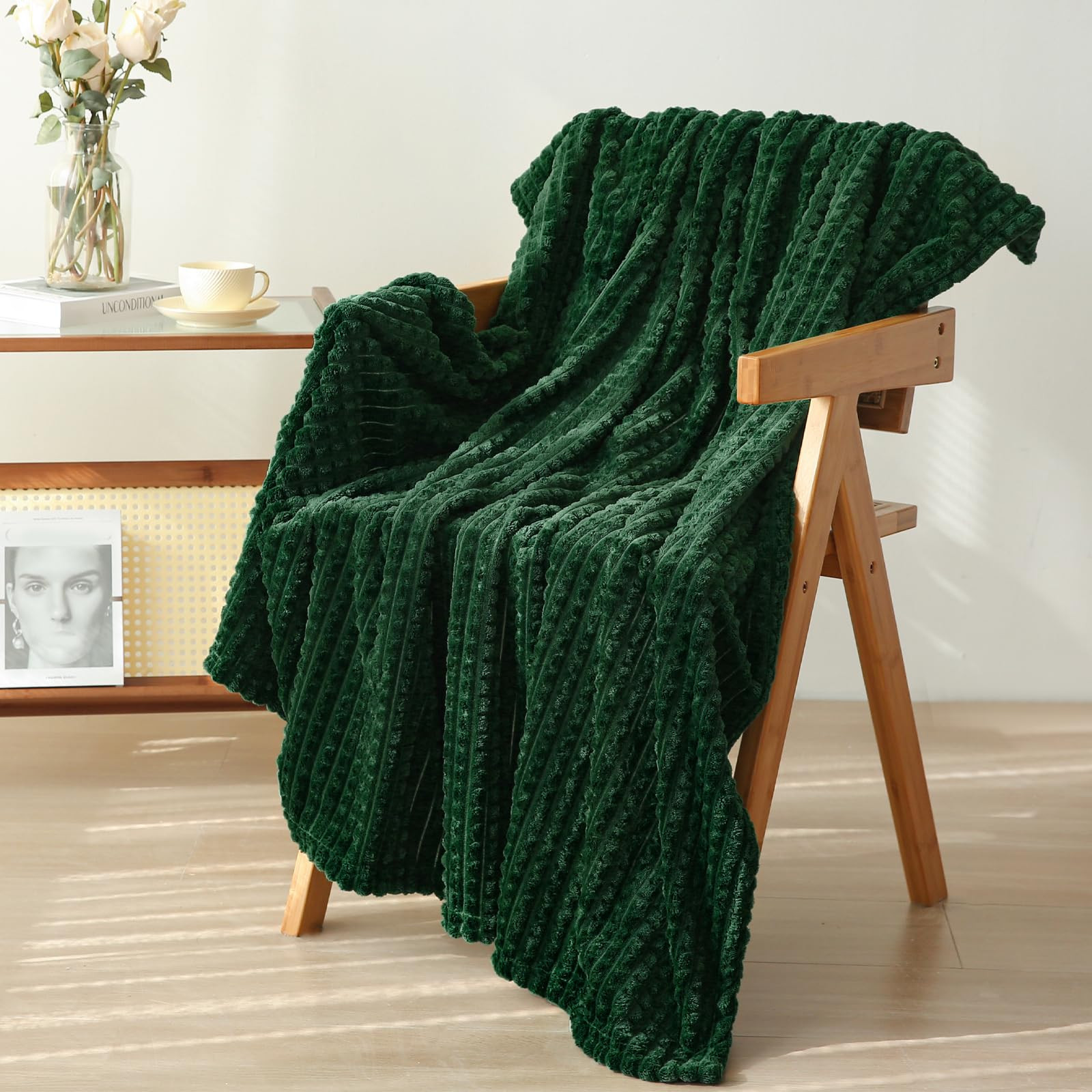 Puncuntex Green Throw Blanket 50"×60" Decorations Fleece Super Soft Plush Fuzzy Cozy Blanket wit... | Amazon (US)