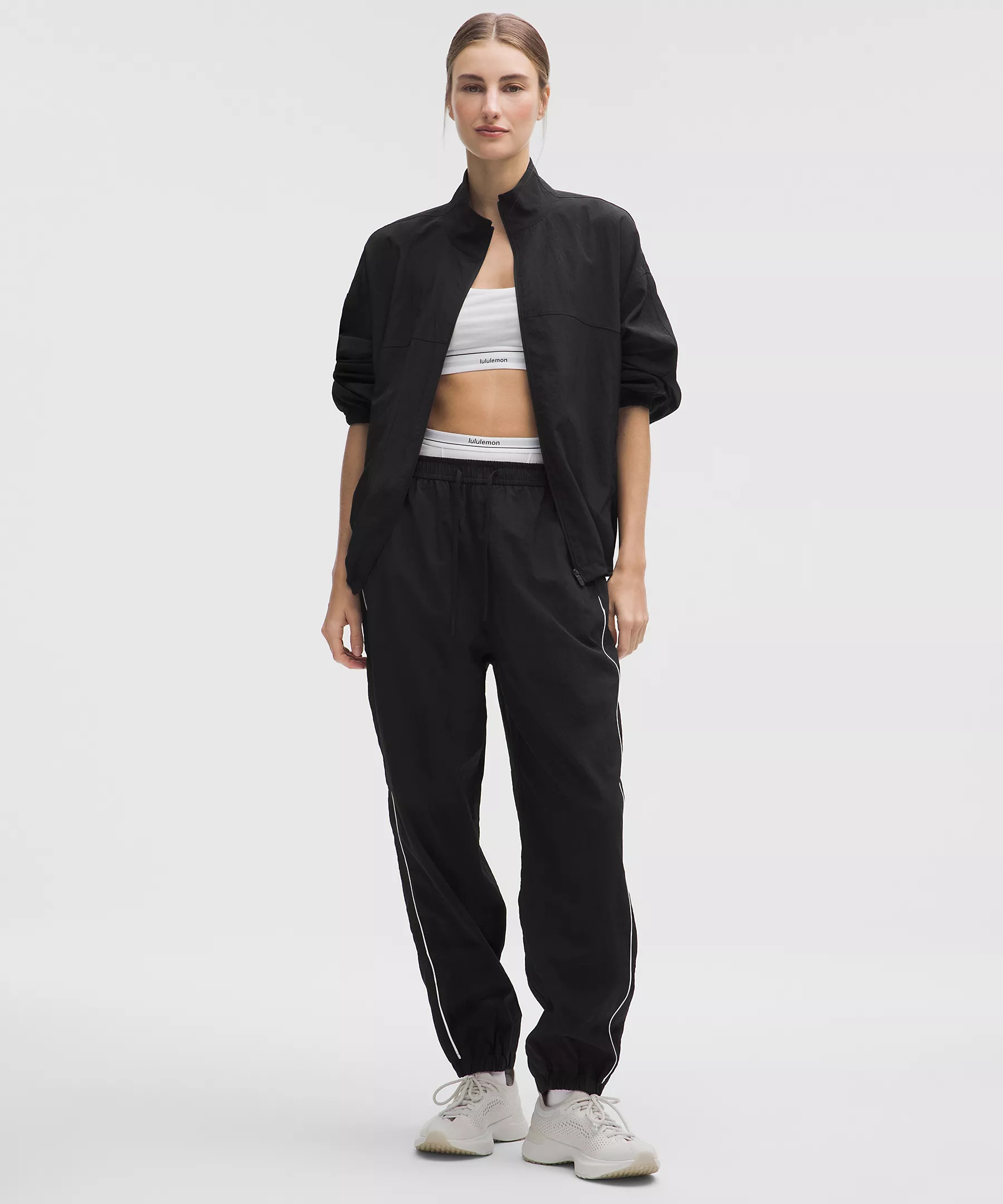 License to Train Woven Mid-Rise Jogger | Lululemon (US)