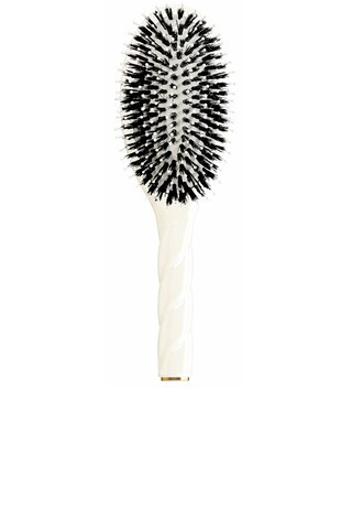Large Brush N03 in Creamy White | Revolve Clothing (Global)