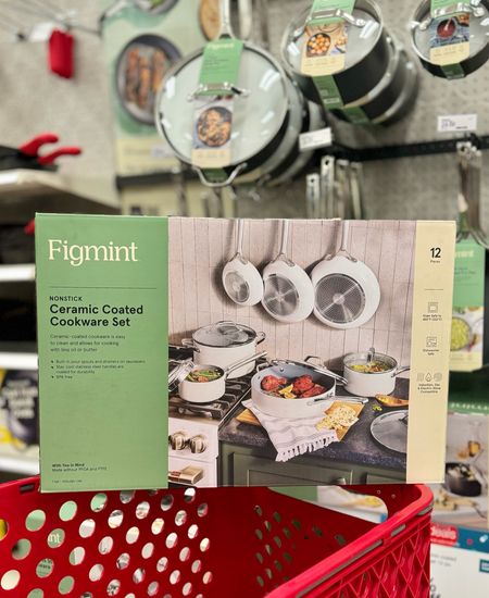 Save 30% off this week on this 12pc Figmint cookware set! Available in 4 colors😊