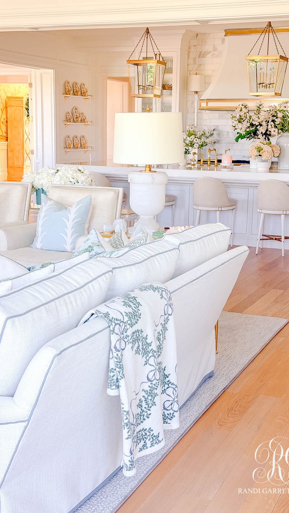 Beautiful throw blanket options to drape over your couch this spring! 

#LTKSeasonal #LTKHome #LTKdayinmylife