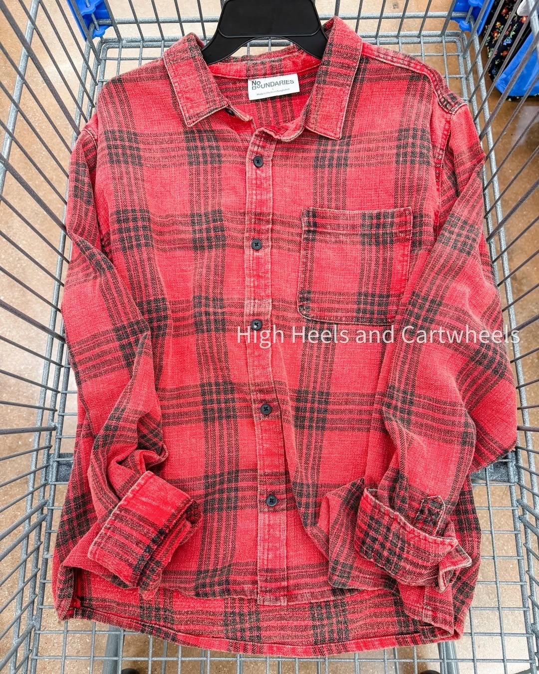 You'll be reaching for this adorable (and did we mention 100% cotton?!) flannel all season long! I preferred to size down 1 since it’s from the men’s dept.