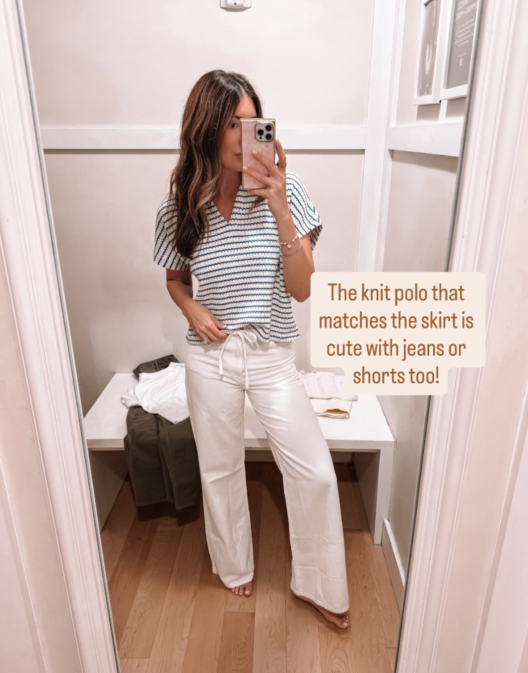 Small in top, size 26 in jeans 