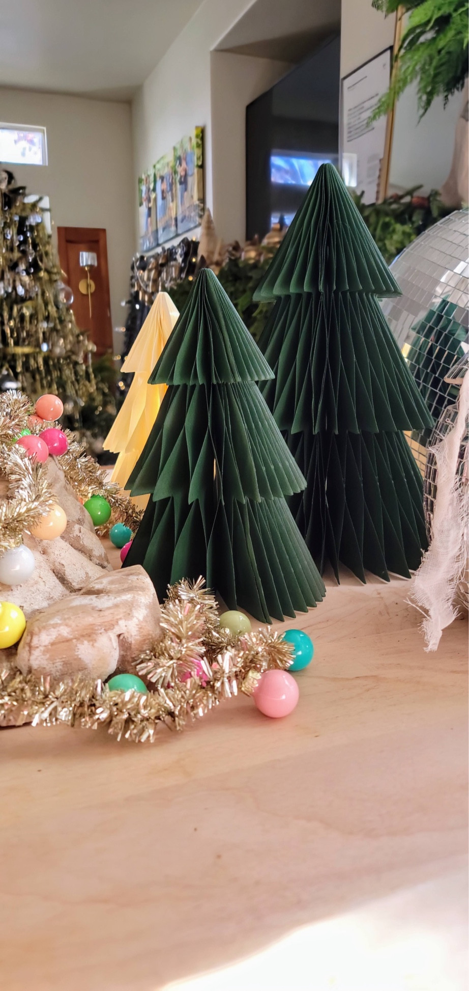 #LTKParties
#coffeetable

#LTKHome #LTKSeasonal #LTKHoliday