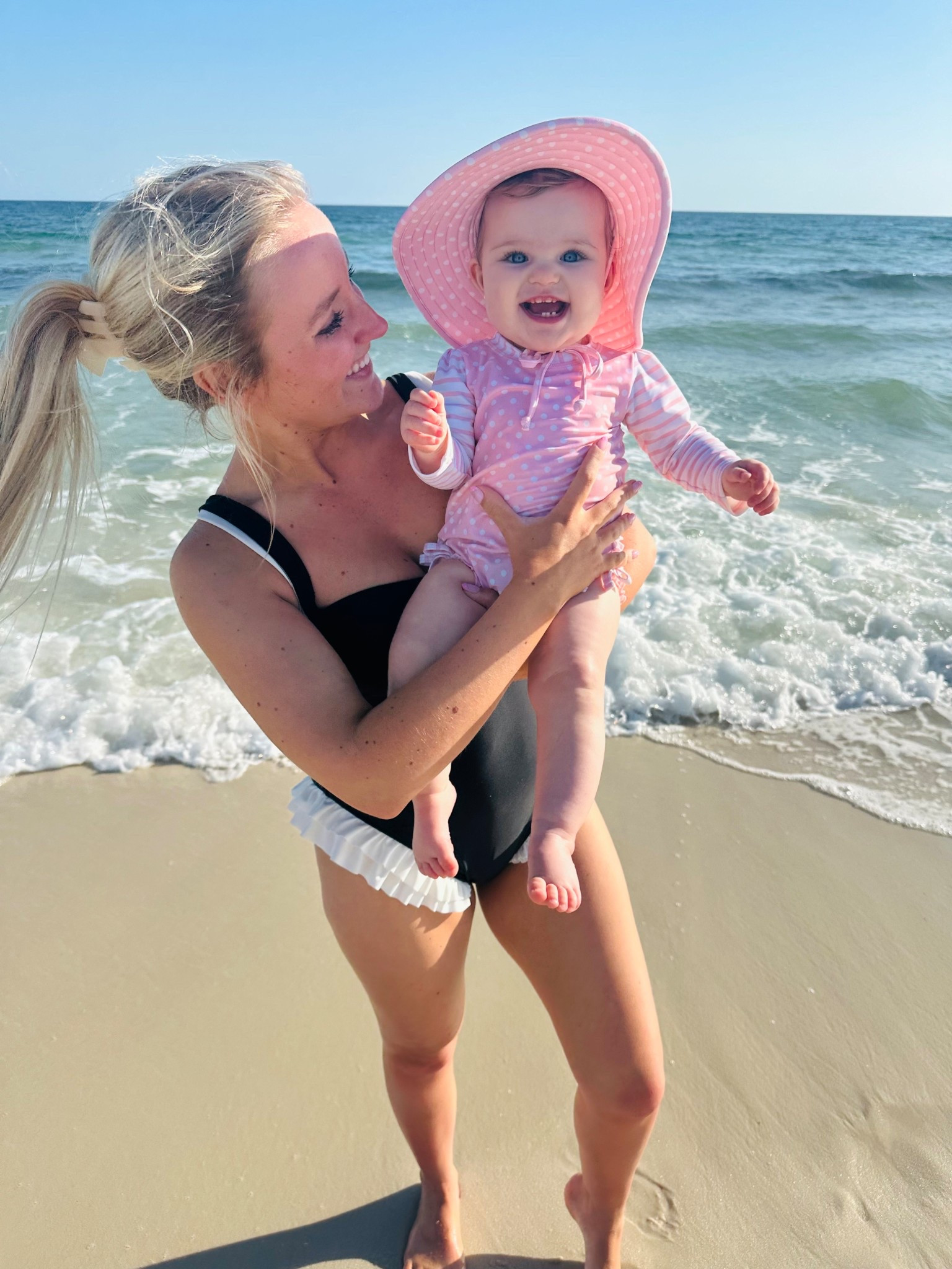 MOM FRIENDLY SWIMSUIT! 👏🏼😋 

#LTKBaby #LTKmomlife #LTKSwim