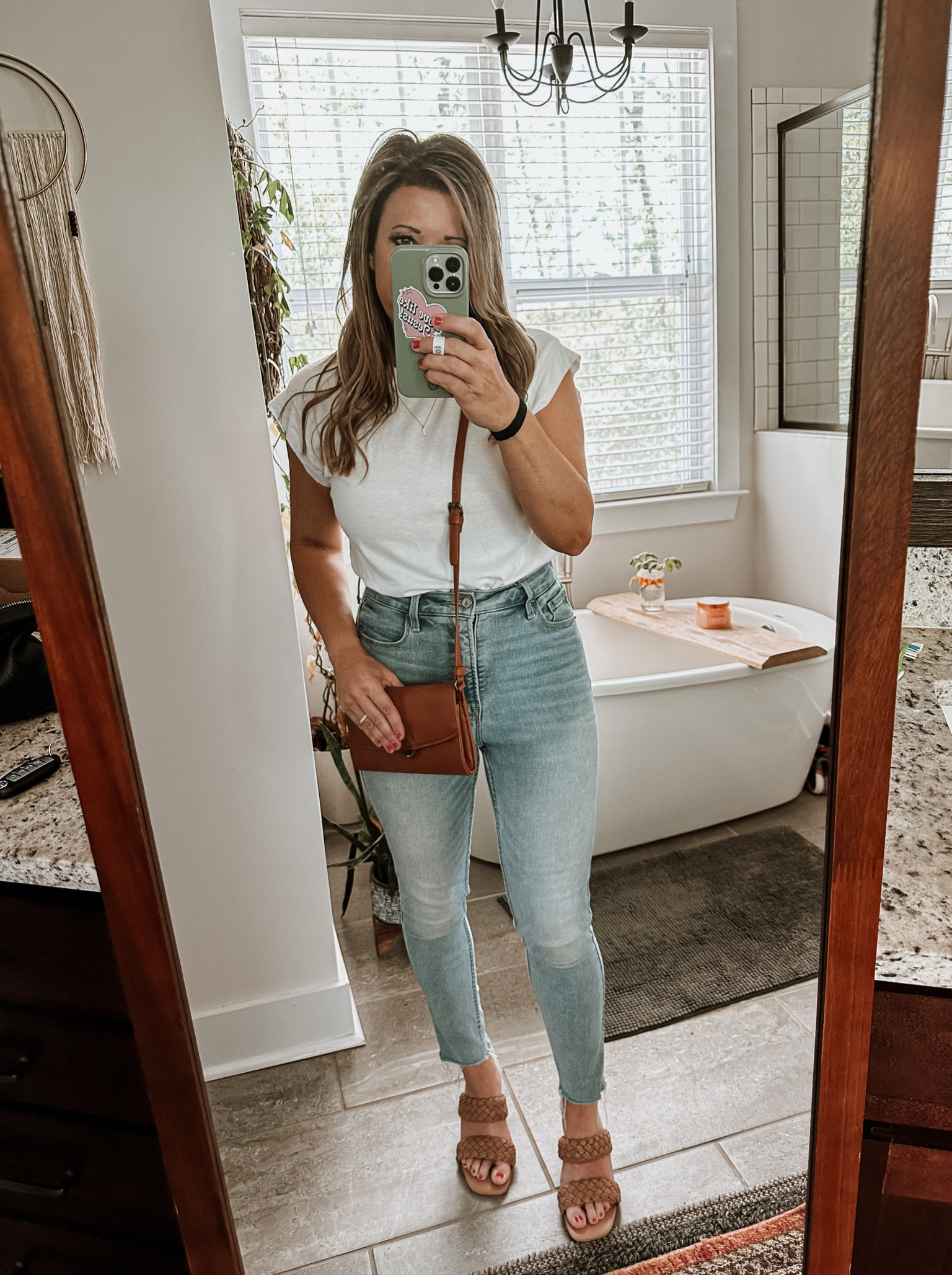 White tees and jeans ALWAYS win 😉

#LTKstyletip #LTKunder50