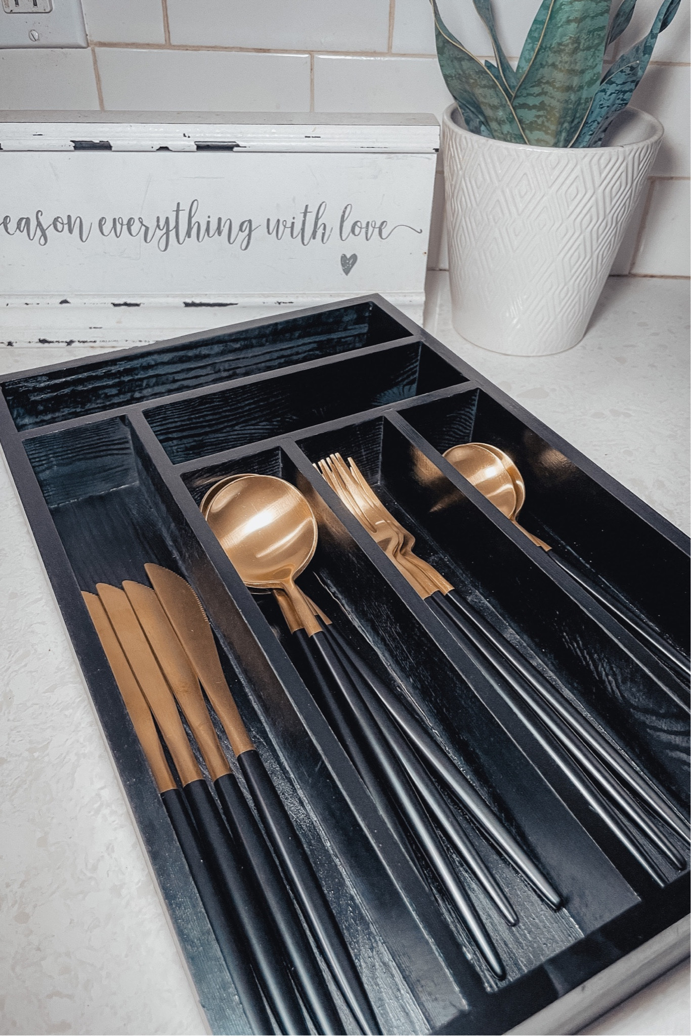 Kitchen Essentials, home essentials, prime day deals, amazon finds, kitchen finds, home finds, gold utensils, gold kitchen, amazon deal, kitchen organization 

Thank you for stopping by! Follow for more Amazon finds💕



#LTKhome #LTKxPrimeDay #LTKunder50
