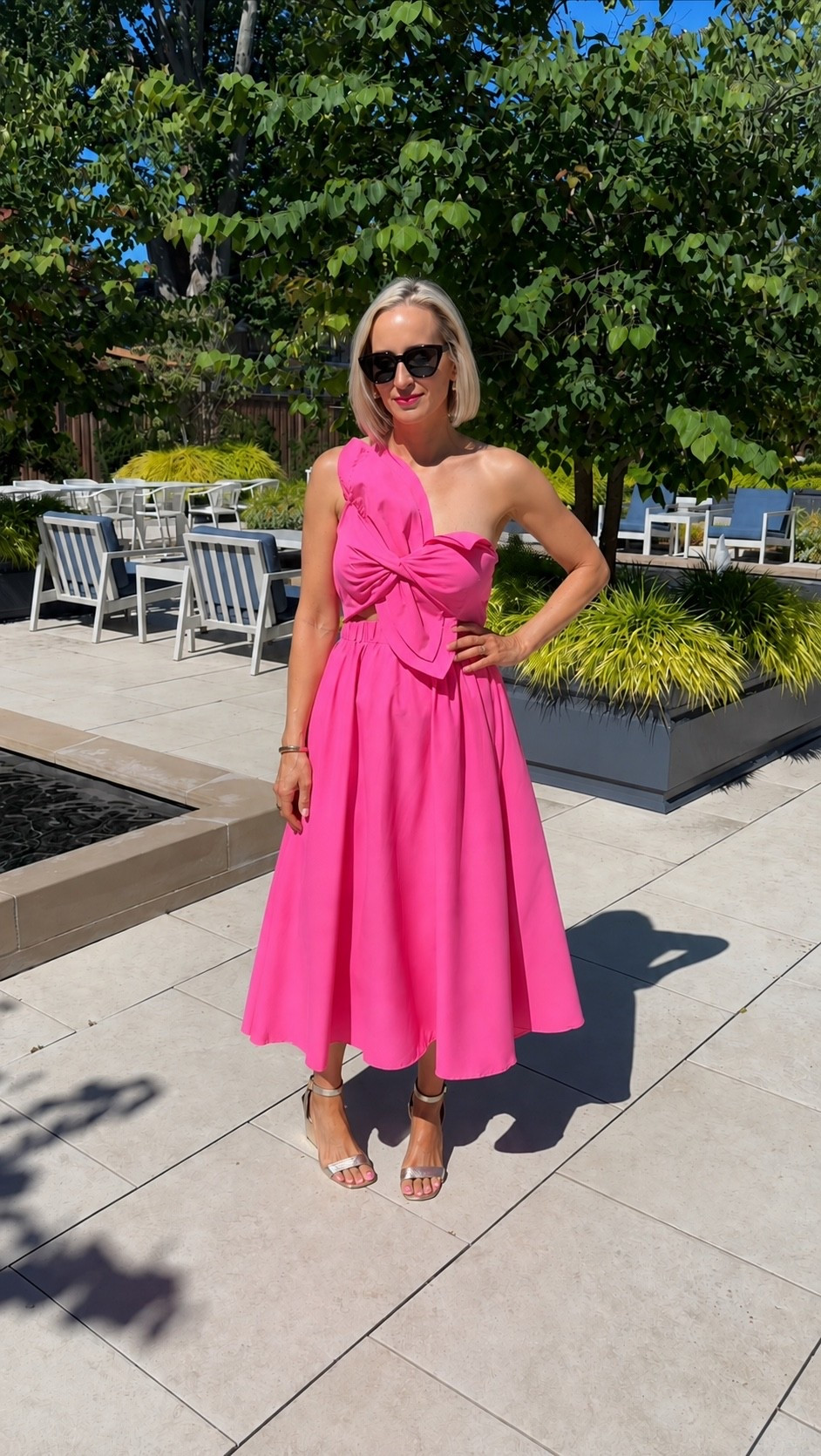 Pink midi cutout dress 💗