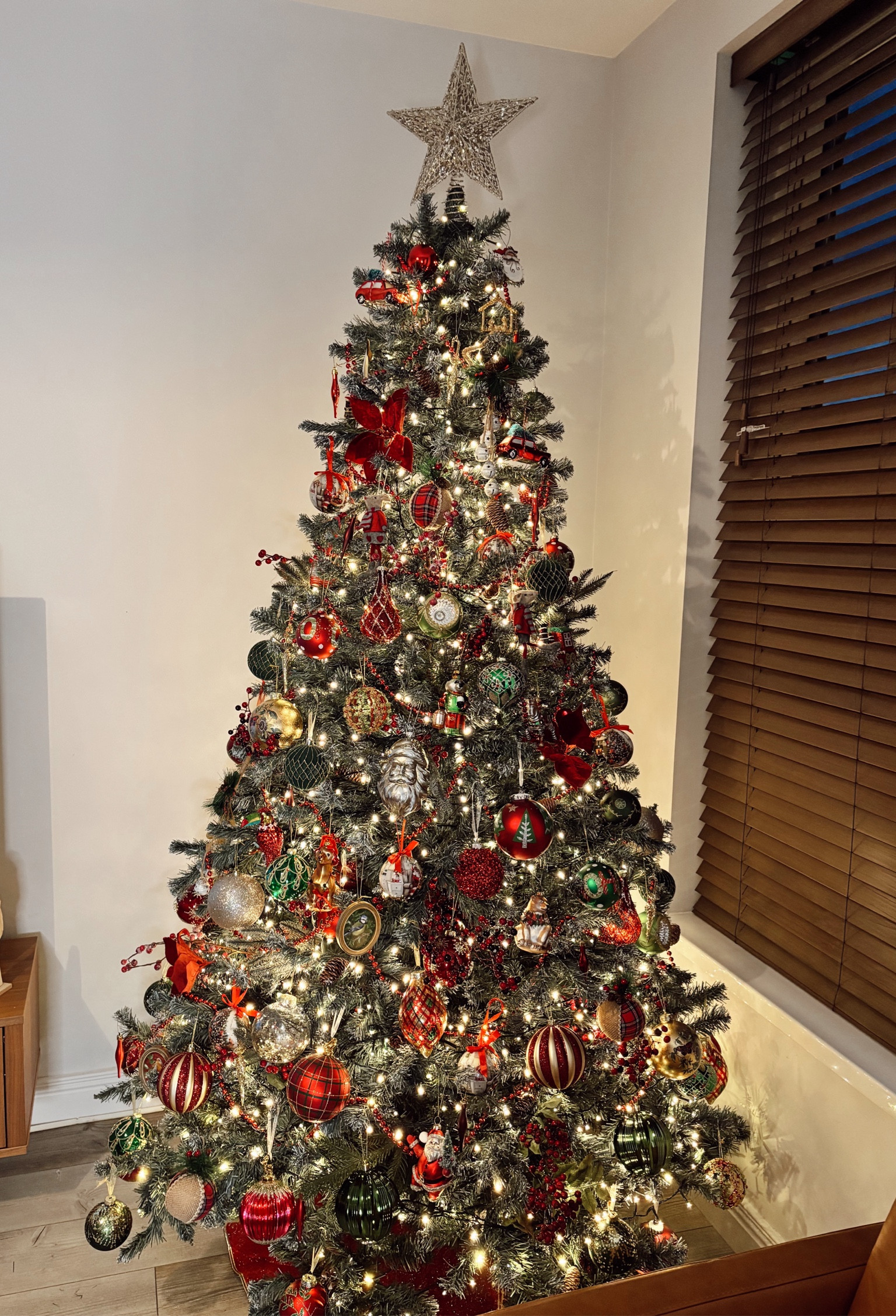 Christmas Tree Decorations 🎄

#LTKCyberWeek #LTKhome #LTKwinter