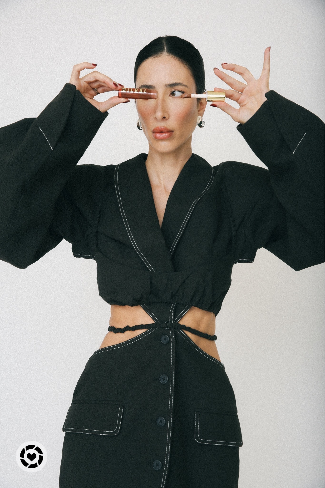 #ad #lipoils have taken over my life, extremely nourishing without the sticky texture of so many lip glosses. + @milanicosmetics has the best cruelty free vegan formula available at @target #targetpartner #milanicosmetics #GRWMilani #targett

#LTKstyletip #LTKbeauty #LTKVideo