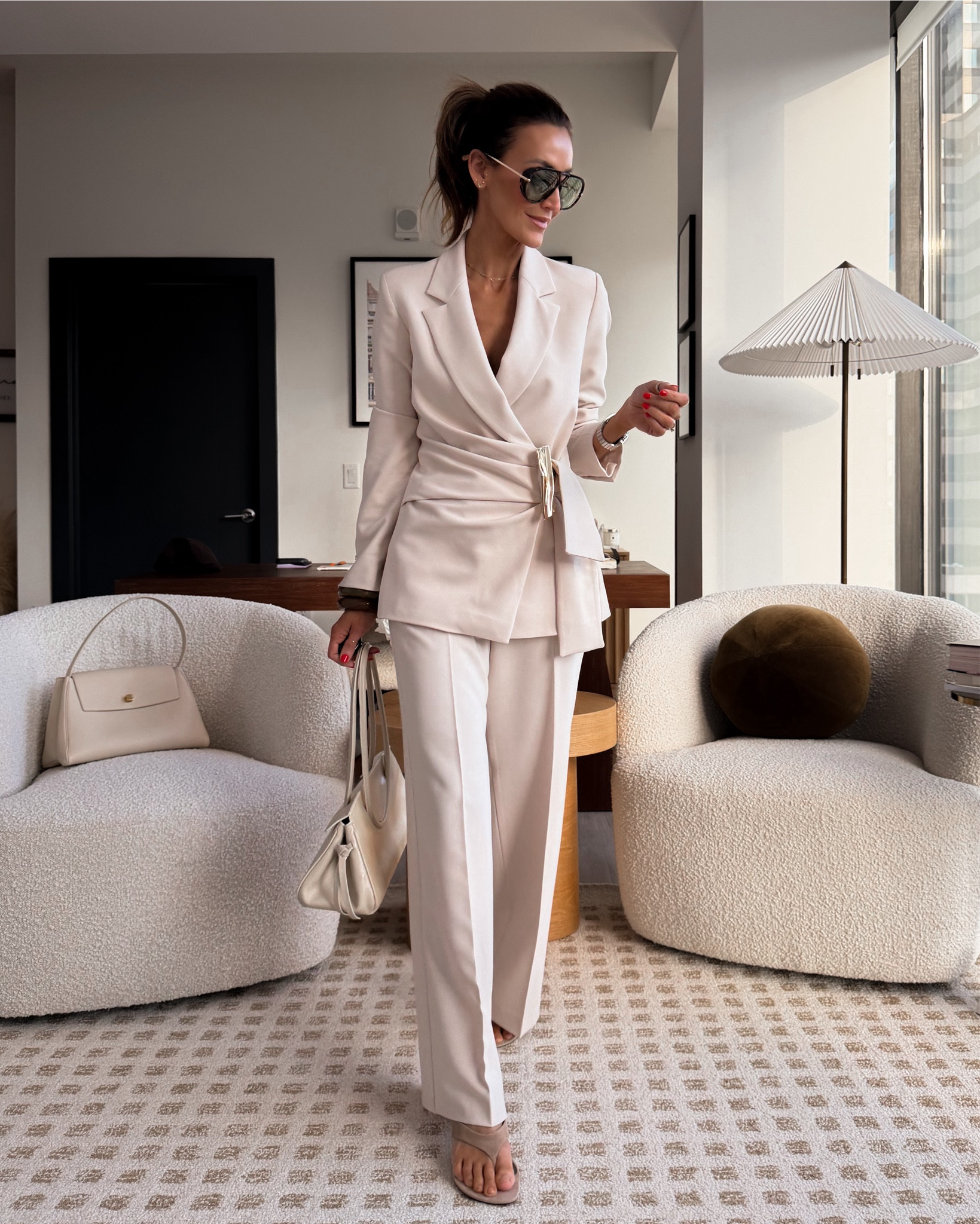 The perfect work outfit for a modern time, chic, elegant and office appropriate! Sizes xs - linking similar blazer in addition to this one almost sold out 

#LTKgrwm #LTKWorkwear #LTKootd