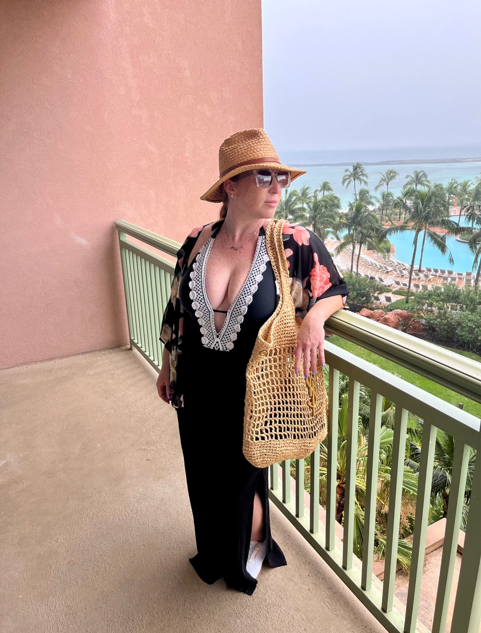 If I’m throwing sunscreen in it and it’s going to the beach, I will never spend thousands on a bag! This will do just fine! 😘

#LTKSwim #LTKMidsize #LTKTravel