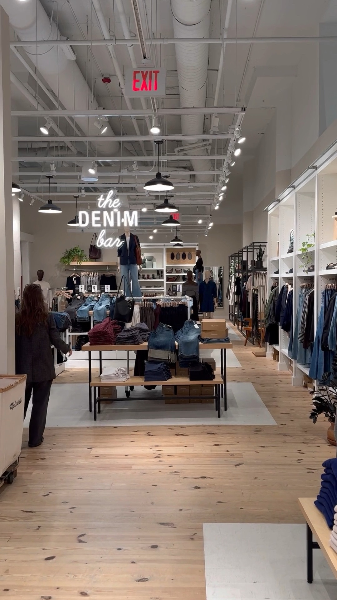 This week, I had the opportunity to get styled at one of my favorite stores, Madewell! It was such an amazing experience! Atlanta, Dallas, and North Carolina followers - This Sunday, October 27th, Madewell is hosting their Denim Atelier Store Event! Come out and enjoy sips, snacks, disposable cameras, styling services and more! @madewell

#madewell #madewellpartner #sponsored