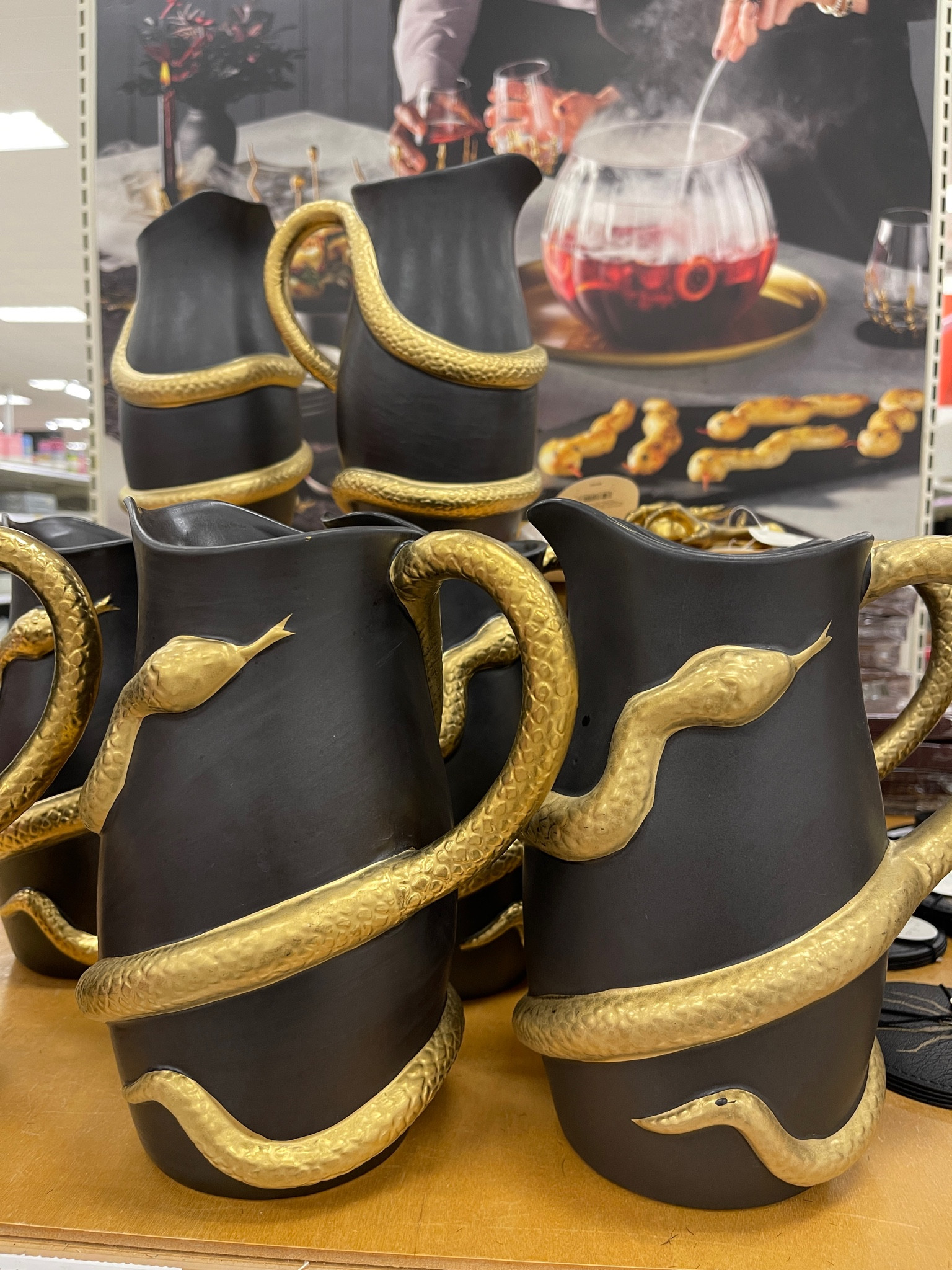 It’s giving reputation 🐍



#LTKStyleTip #LTKHome #LTKHalloween