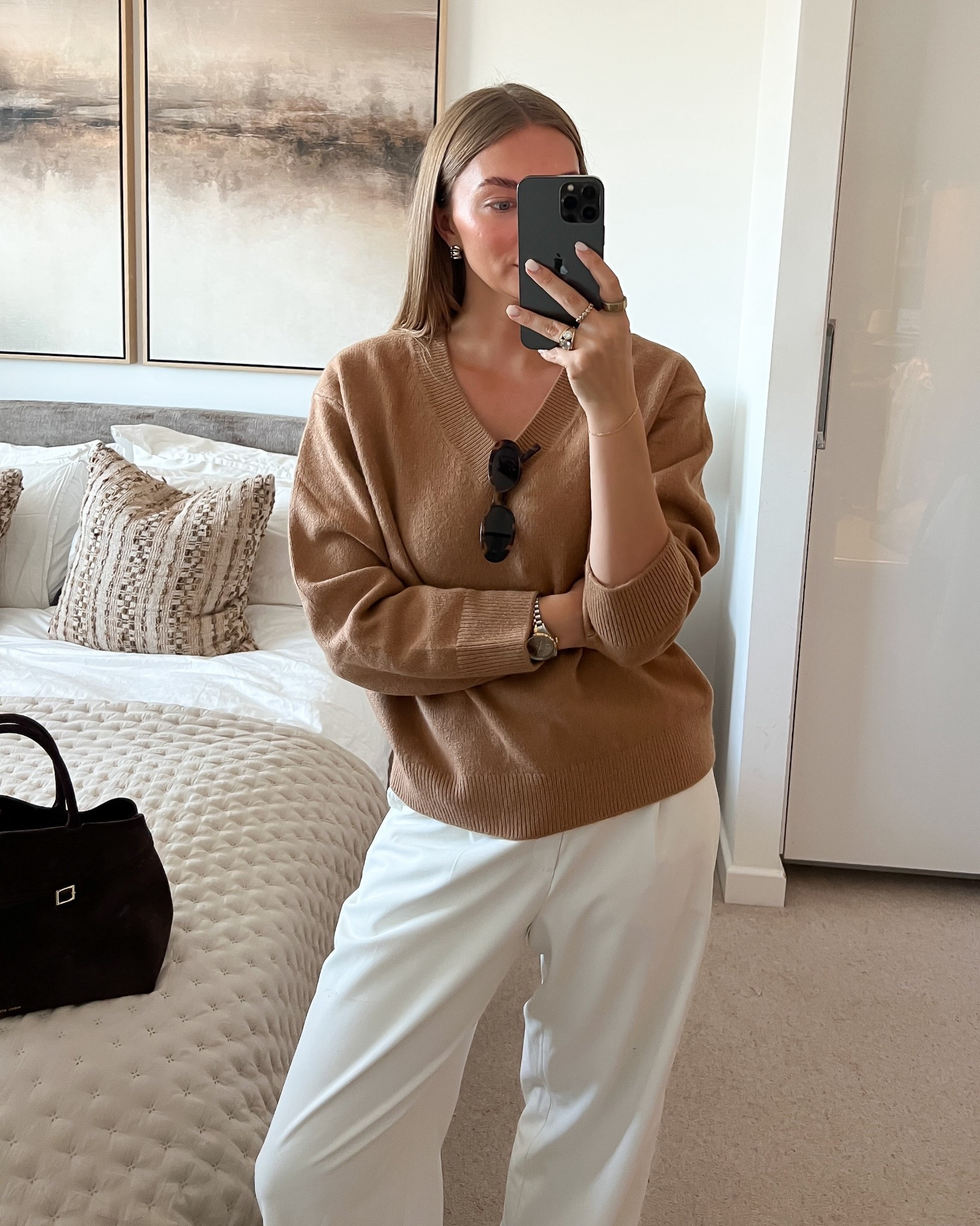 Pretty hooked to v neck jumpers right now & this H&M one is under £30! 

H&M v neck jumper medium 
Uniqlo trousers 
Zara loafers 
