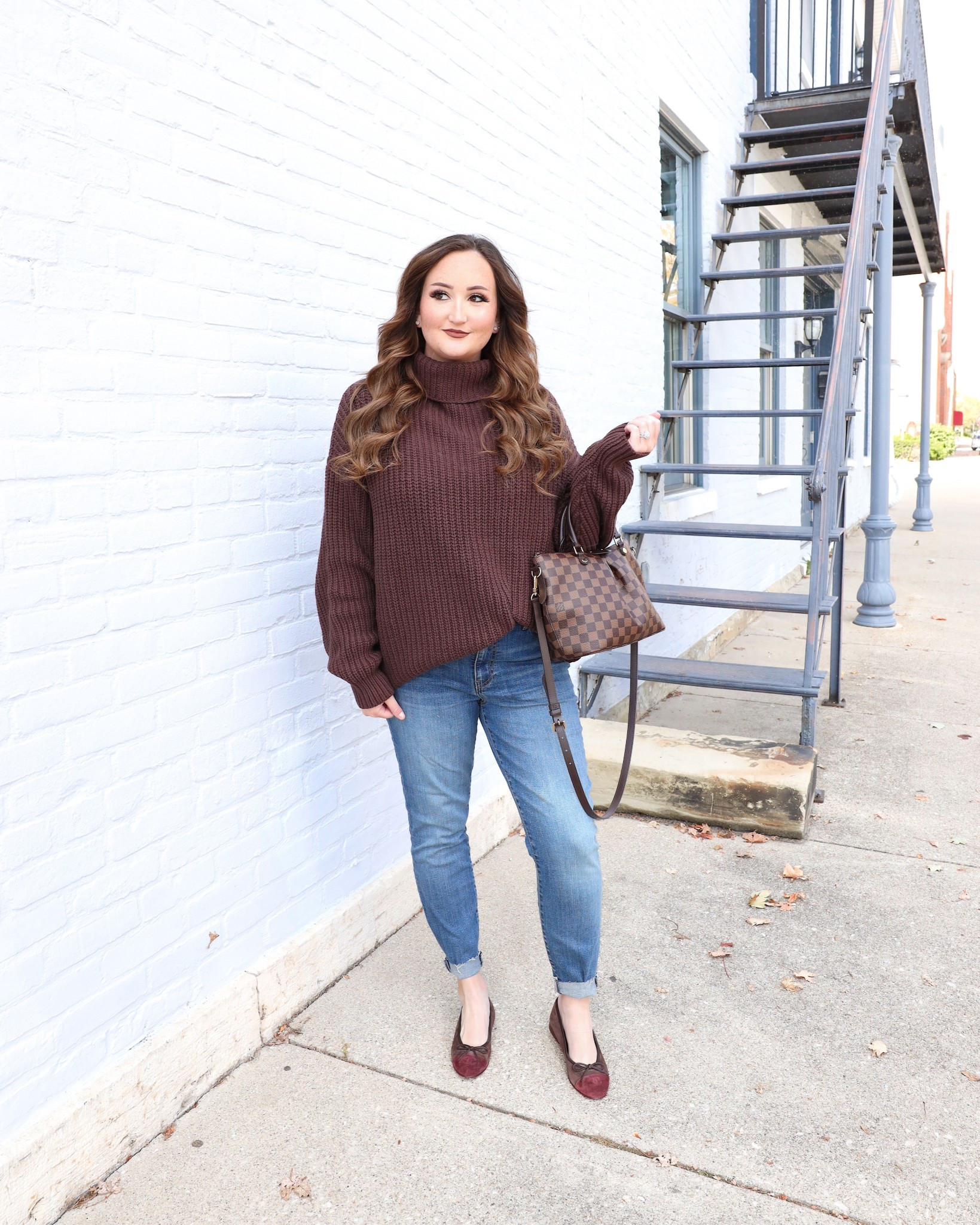 In my fashionable mom era 🤎🫶🏻


Fall Style, fall fashion, fall outfit, free people, chocolate sweater, casual style, KUT, Nordstrom finds 

#LTKStyleTip #LTKWorkwear #LTKSeasonal