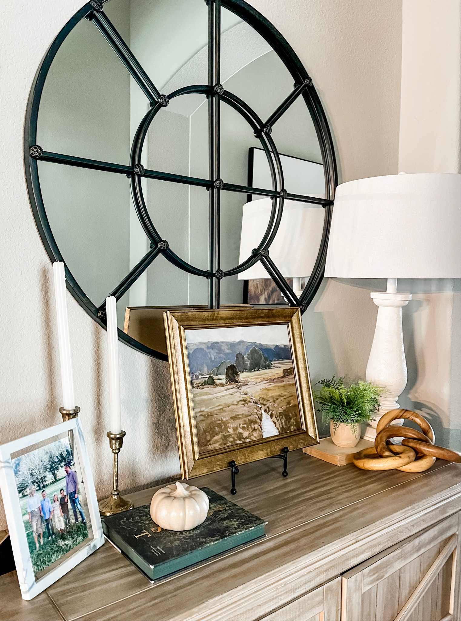 Entryway table refresh! 

#LTKhome #LTKSeasonal #LTKunder50
