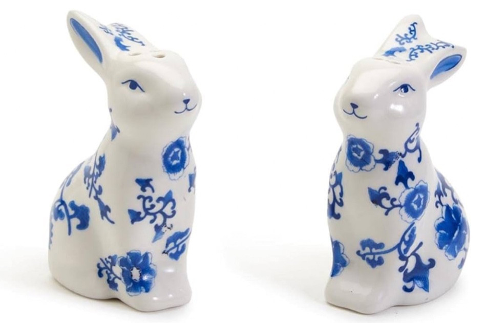 Spotted these blue and white bunny salt and pepper shakers while browsing online last night.. I know it’s barely a January, but Easter’s in March this year and how perfect these be on your table? The kind of thing to scoop up early! Only $15. Plus check out some other pretty picks I have my eye on - hydrangea napkins, green and white insect napkins, scalloped pots, a cordless brass tabletop lamp, a ginger jar shaped charcuterie board, a chinoiserie planner and a ginger jar lucite tray
