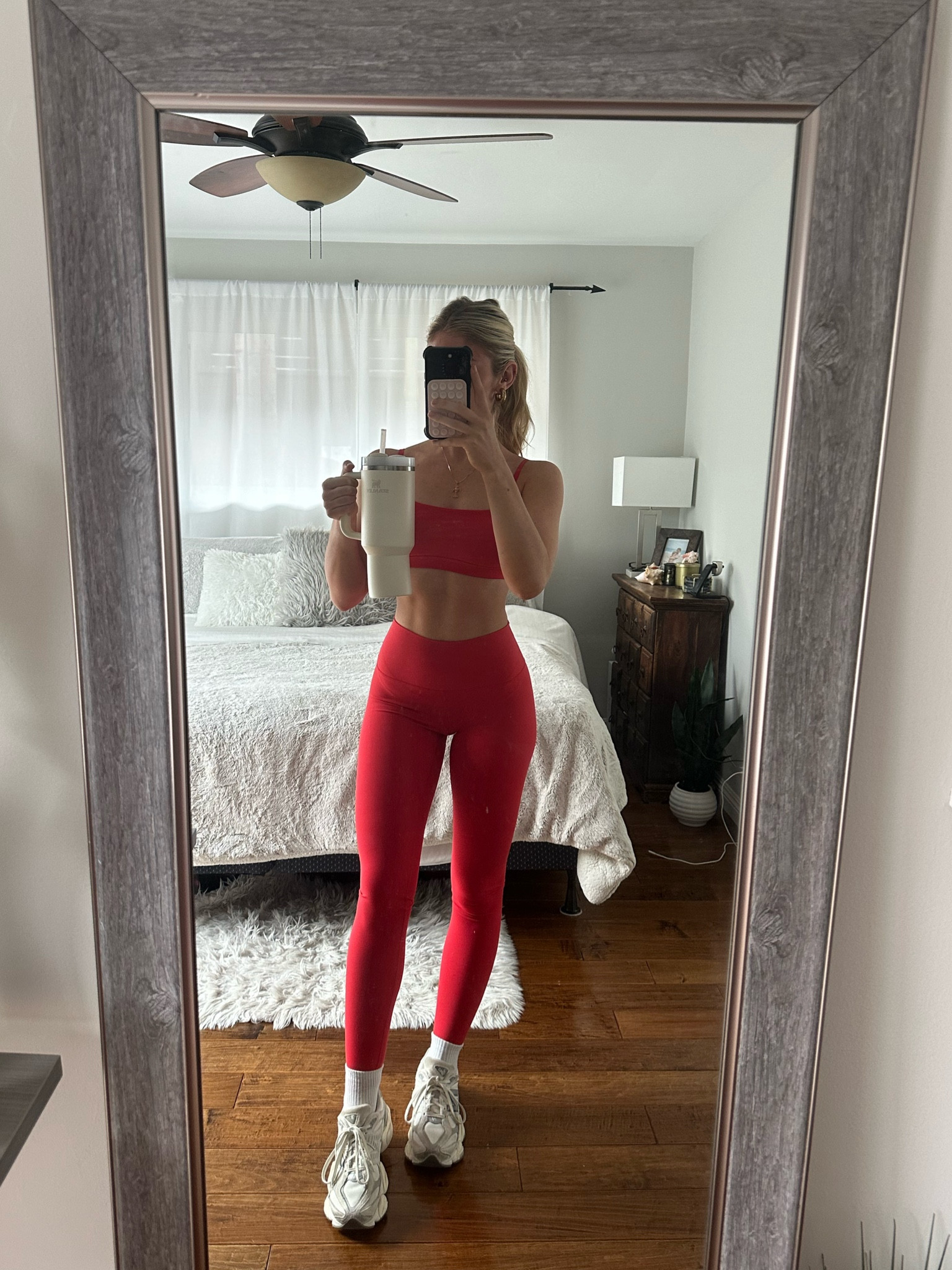 Cherry red gym set 🍒

#LTKFitness #LTKActive #LTKStyleTip