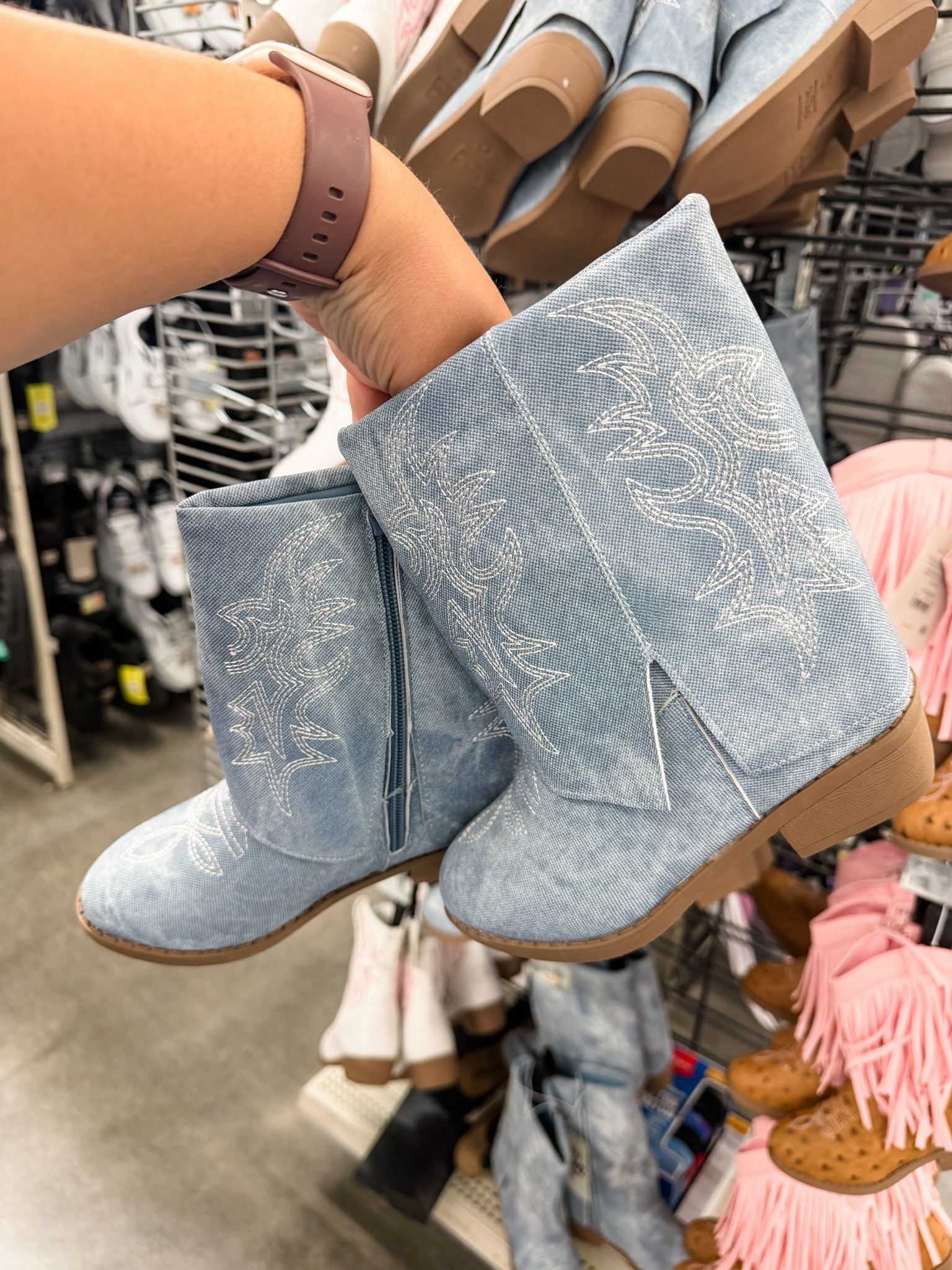 the most adorable western boots for your girls 👧🏼 👢

#LTKKids #LTKootd #LTKgrwm