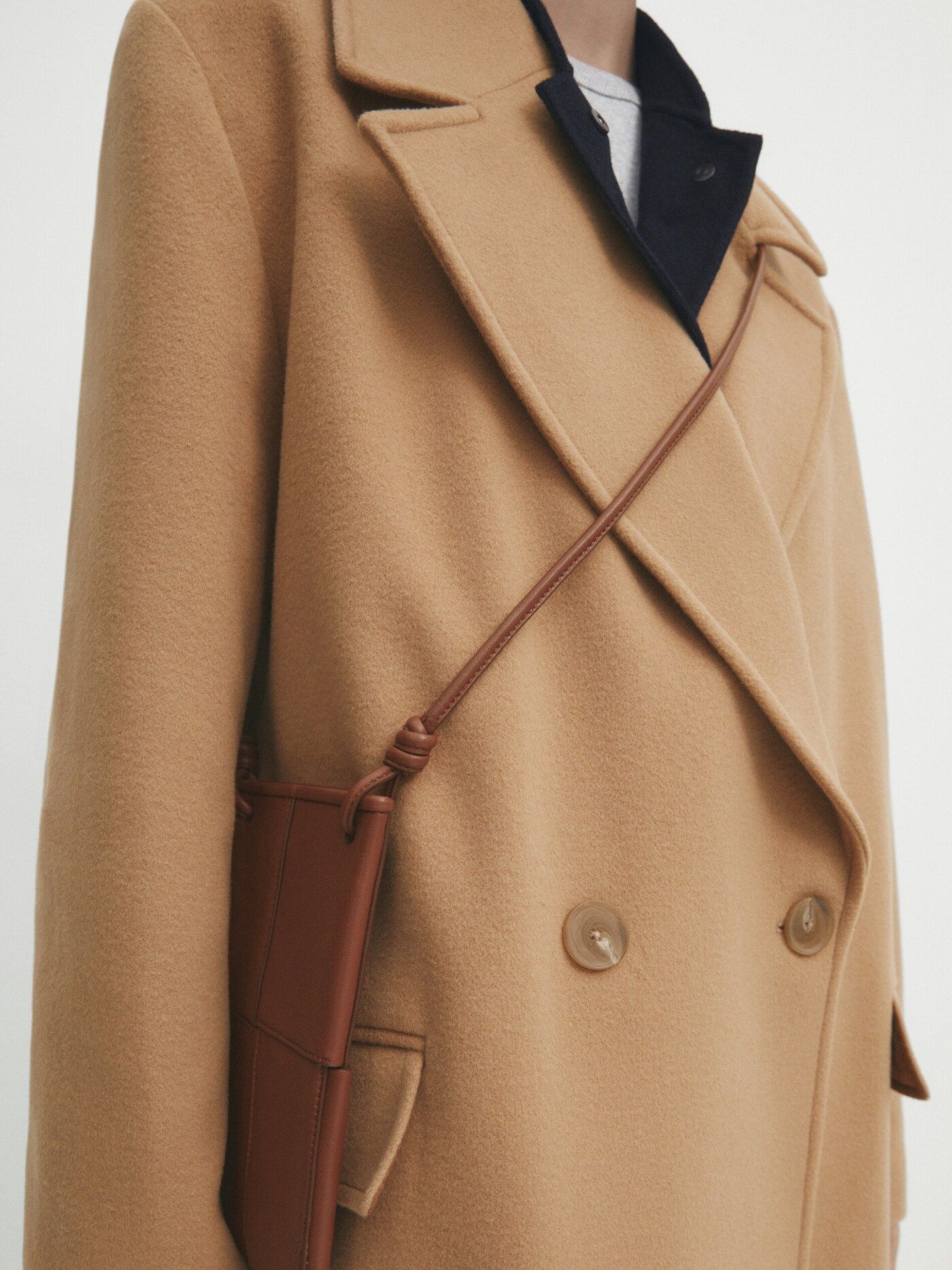 Wool blend comfort double-breasted coat | Massimo Dutti UK