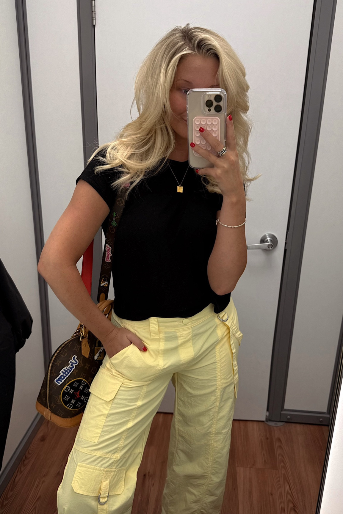 The perfect spring cargo pants in yellow! 💛🌟

#LTKFindsUnder50 #LTKStyleTip #LTKActive