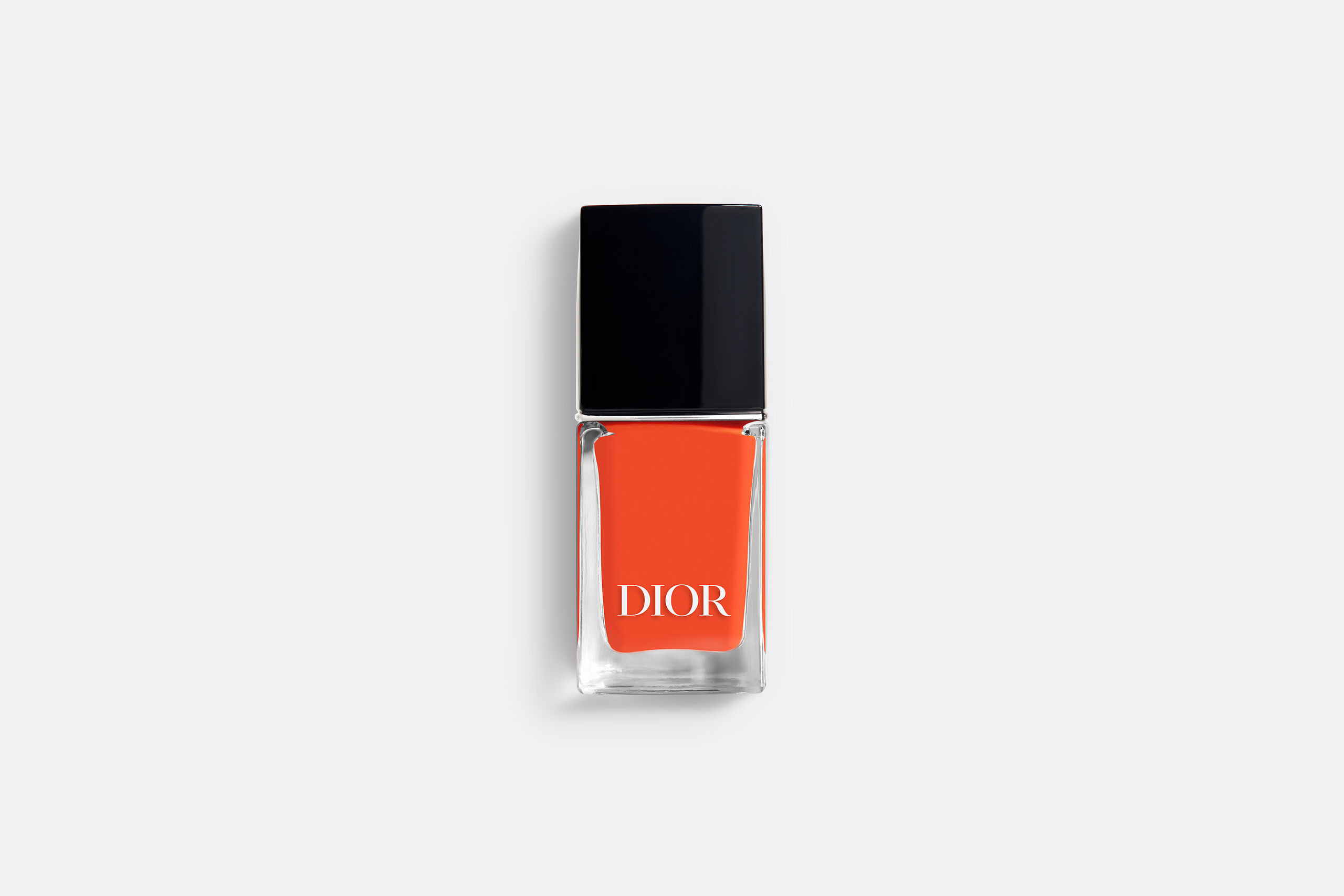 Dior Vernis: Glossy Nail Polish & Longwear Gel Effect | Dior Beauty (US)