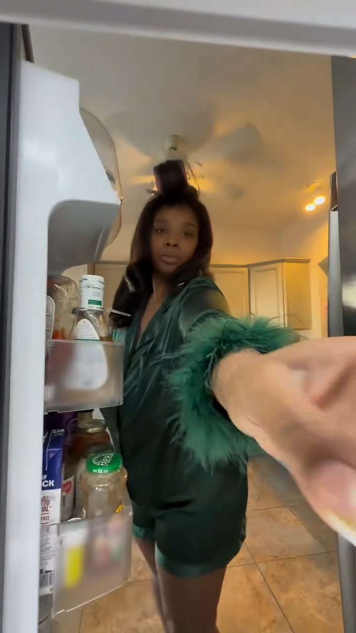 SUNDAY RESET is a MUST! ✨ How do you spend your Sundays??? This 2 piece pajamas set is sooo cute! & the FEATHERS 😍😍😍

#LTKmomlife #LTKmorningroutine #LTKPlusSize