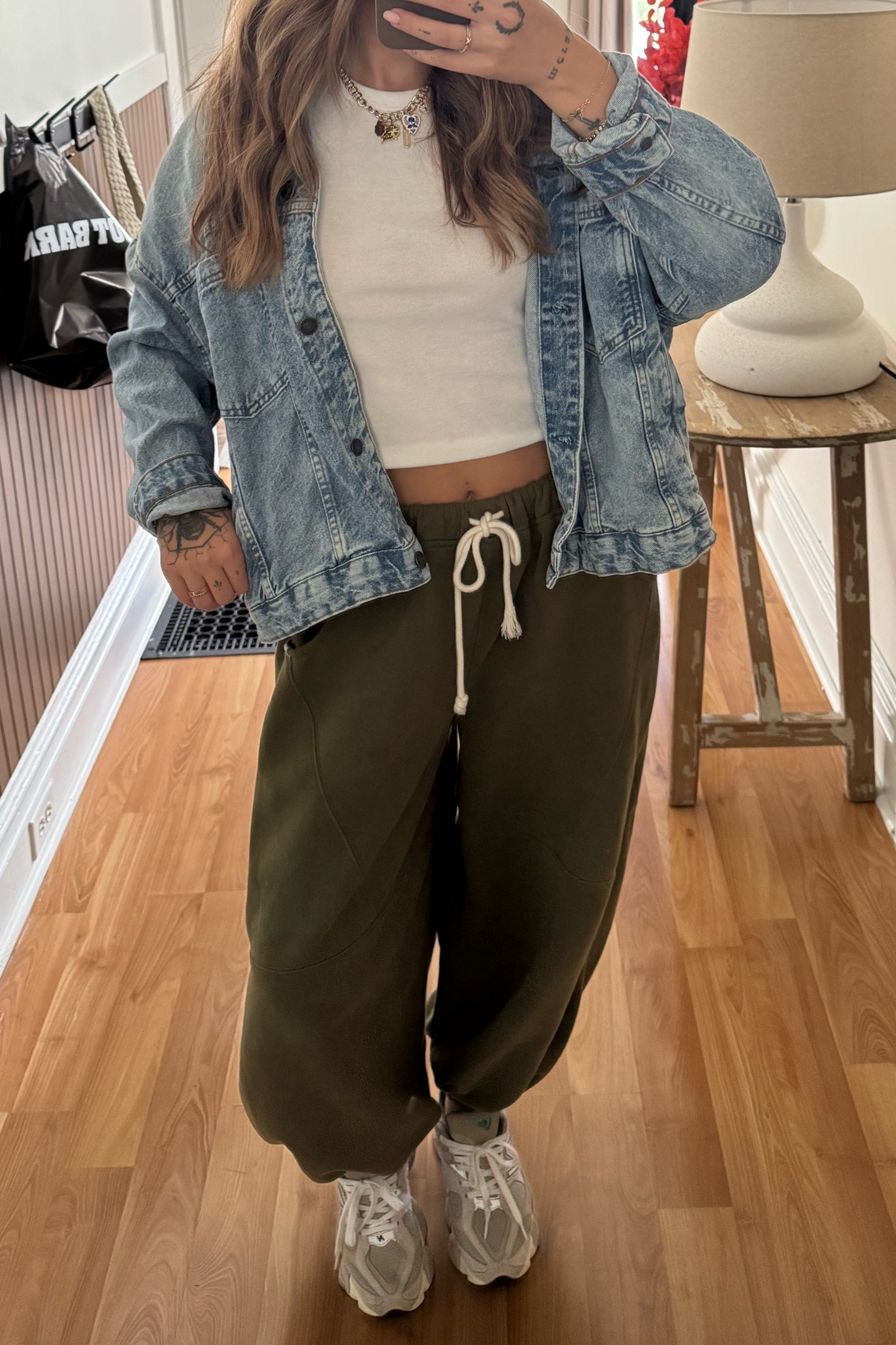 Barrel sweatpants yes plsssss

#LTKStyleTip #LTKShoeCrush #LTKFindsUnder100