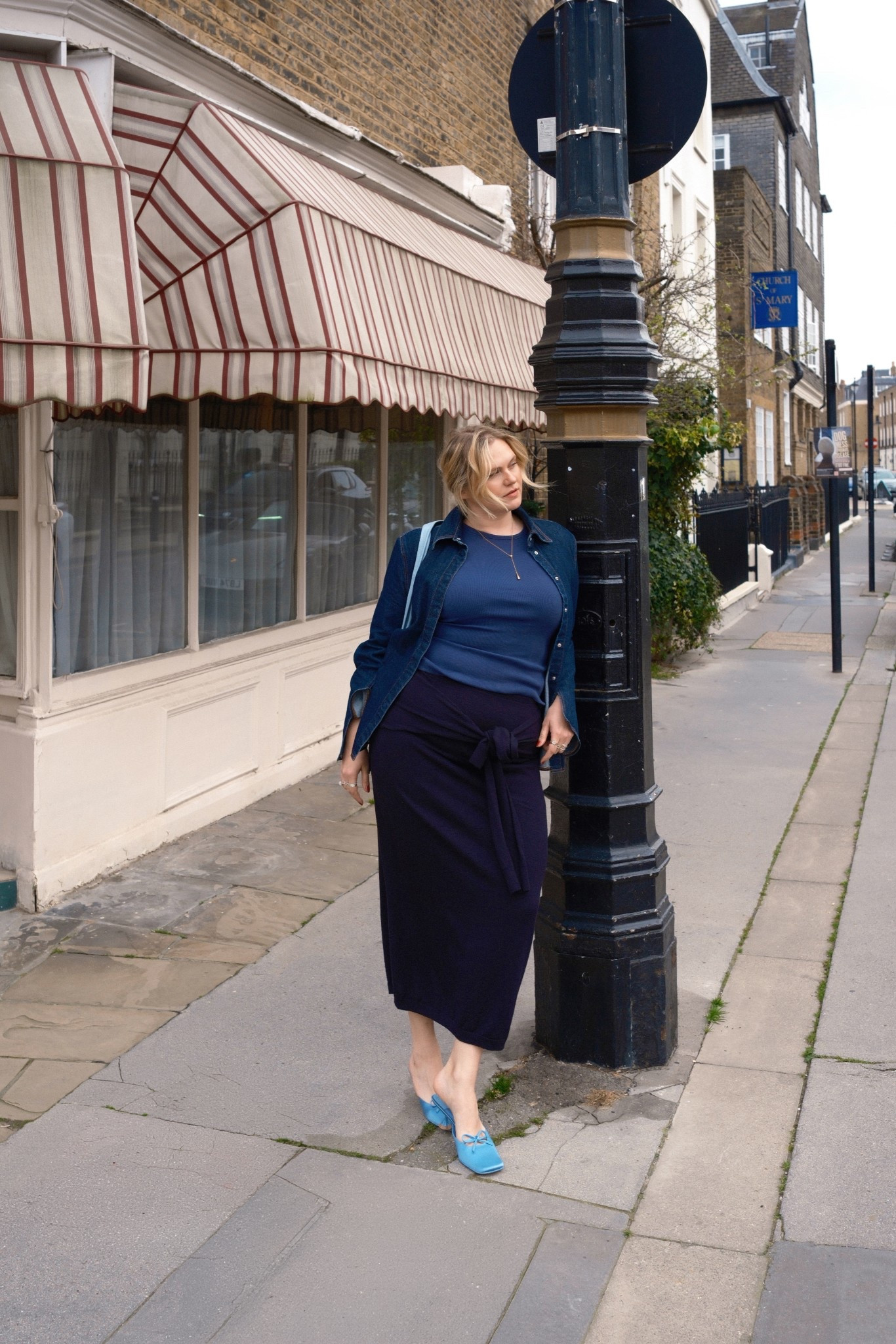 Head-to-toe navy stepping in town with chic and good vibes! 

#LTKmidsize #LTKeurope #LTKspring