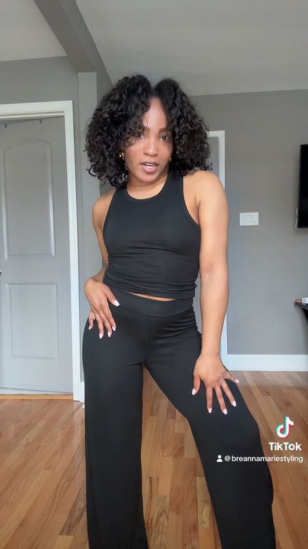 A perfect, cozy and stretchy lounge set! I’m wearing a small regular length. I also linked my skincare and body products!

#LTKbeauty #LTKfindsunder100