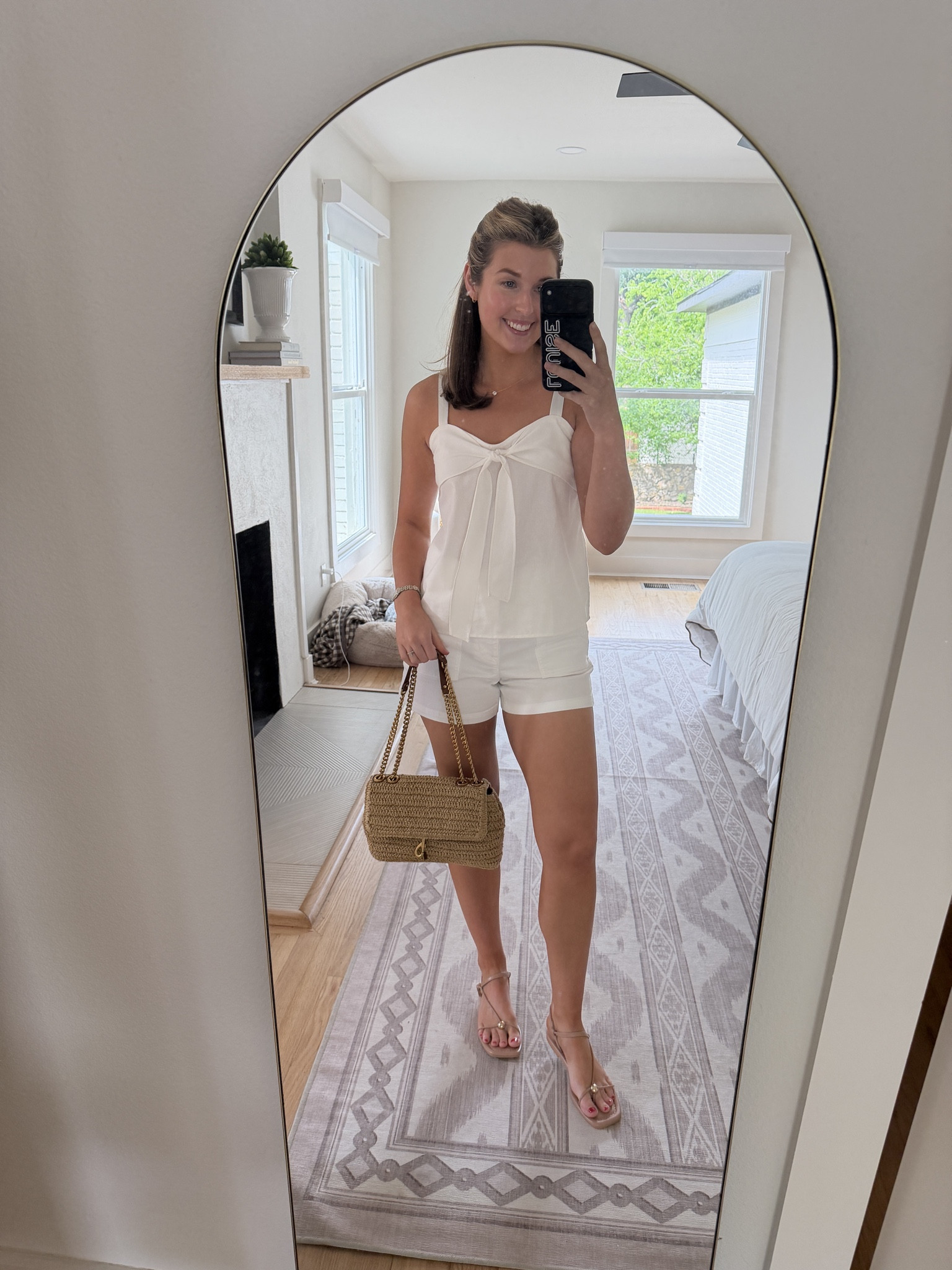 OOTD ! Wearing a S in top and 26 in jeans 