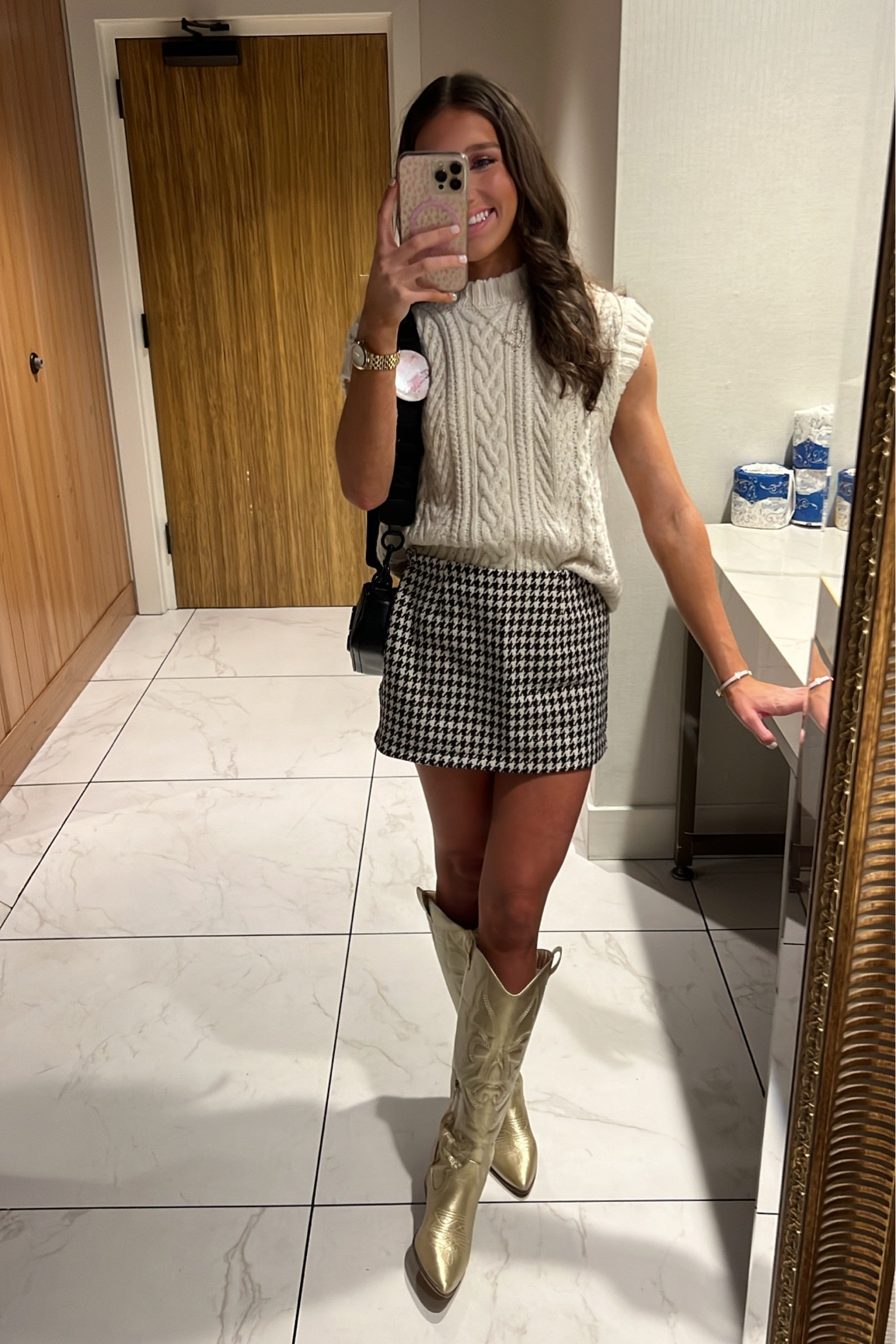 such a cutesy fall outfit!