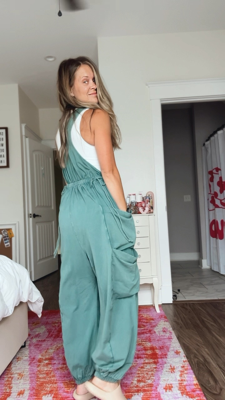 The BEST.

All tts. 

Small in jumpsuit, xs/s tank, and 7 in sandals. 

#LTKBeauty #LTKFindsUnder50 #LTKStyleTip