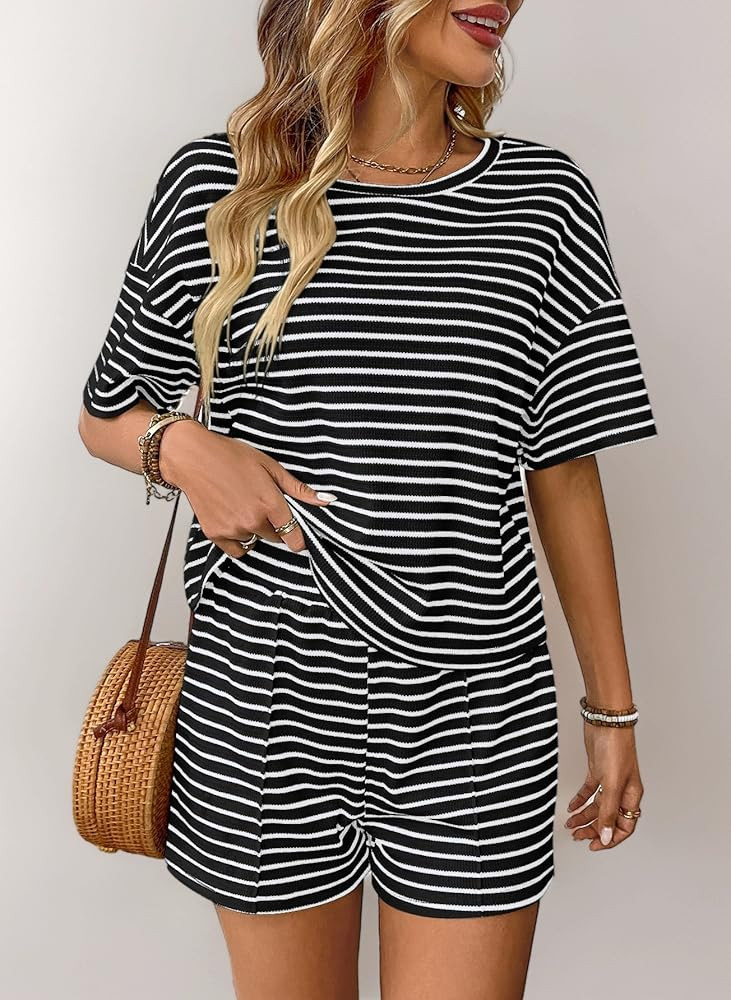 Womens 2 Piece Sets Striped Short Sleeve Lounge Set Outfit T Shirts and Shorts Loungewear Matchin... | Amazon (UK)