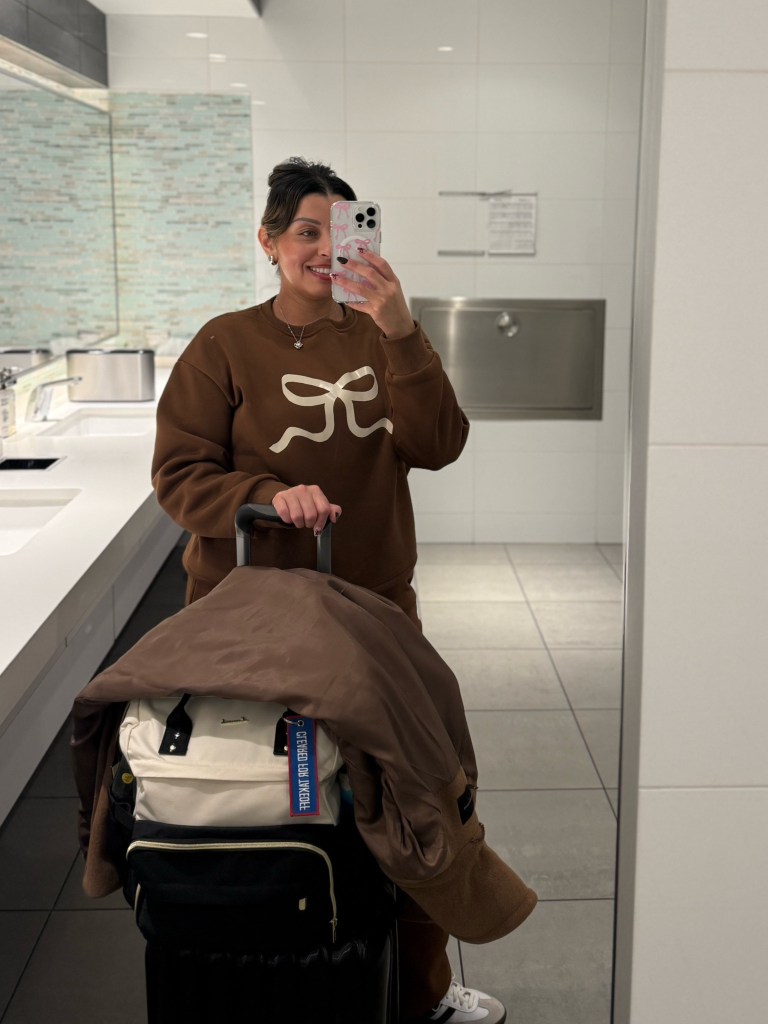 Travel outfit, airport outfits, brown outfit, cute outfit, chic look, airport look, outfit of the day 

#LTKTravel #LTKStyleTip #LTKSeasonal