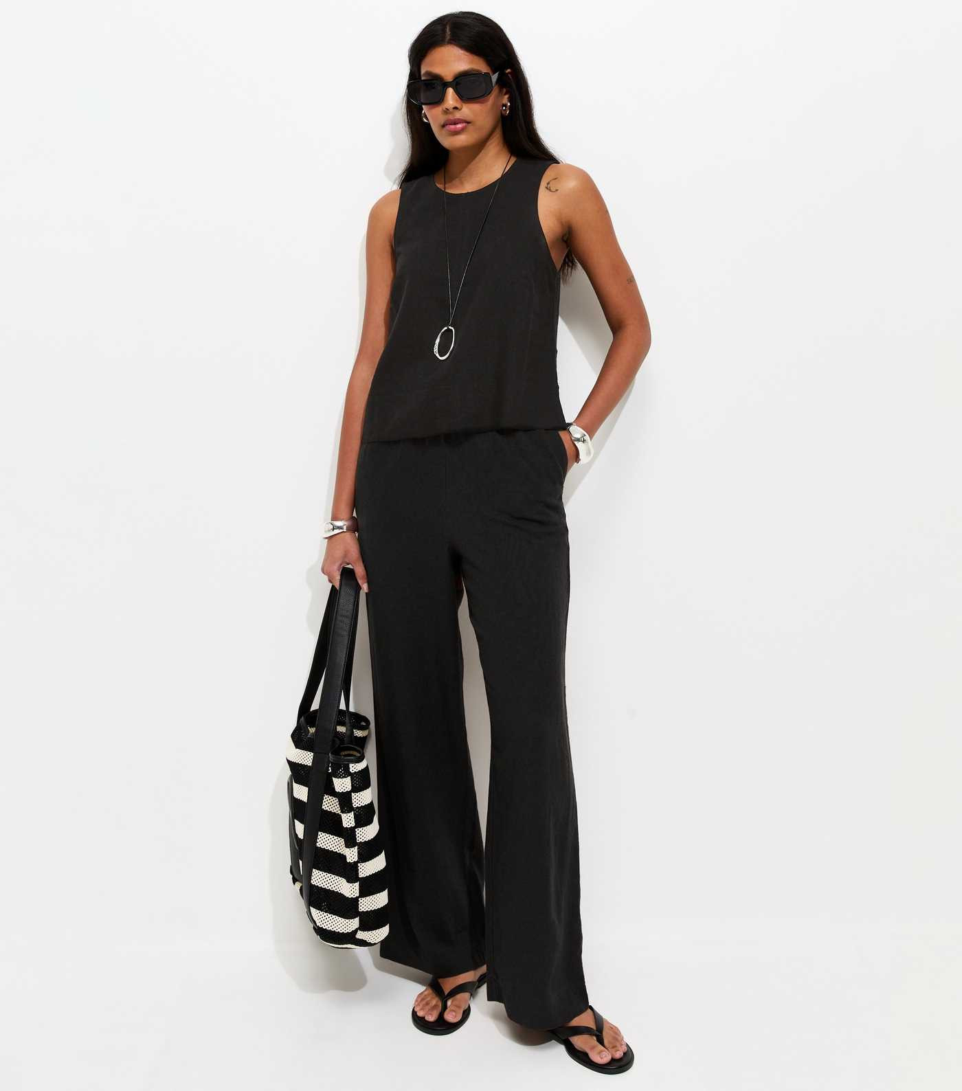 Black Linen Blend Wide Leg Trousers | New Look | New Look (UK)