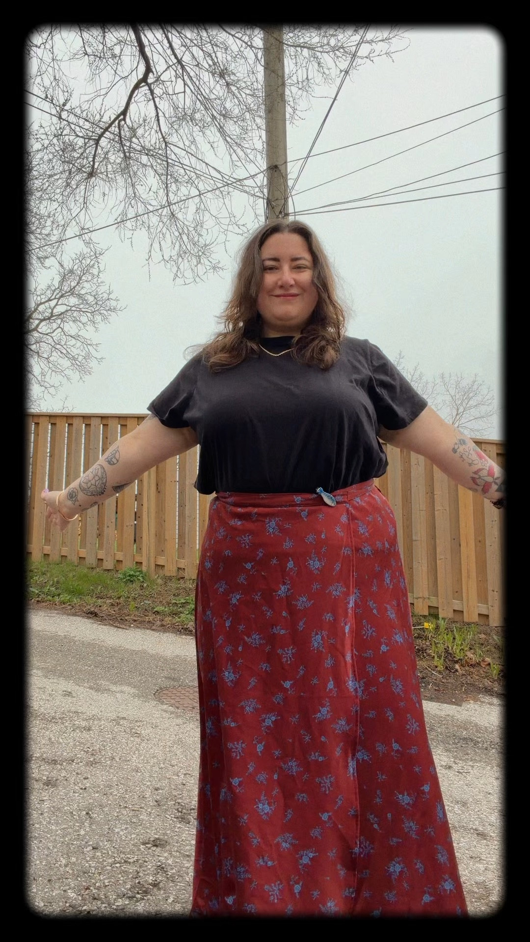 TGIF! We made it! (Finally!) I hope you are all having a great Friday as the sun did show up, we are getting through exams and just trying our best! Outfit deets: 

Skirt: @free.label 
Shirt: @oldnavy 
Anxious fish: @indigopearl.png 
Jewelry: @claires 

✨Stay Gucci, Stay pleasant ✨

#plussize #plussizefashion #ootd #motivation #tgif 

We made it Friday plus size outfit fashion cute spring summer fish fun 

#LTKdresses #LTKplussize #LTKcanada