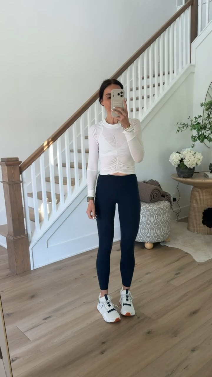 XS in top and 4 in leggings.

workout outfit, seamless leggings, gym outfit, athleisure, free people. lululemon, annabrstyle

#LTKActive #LTKOver40