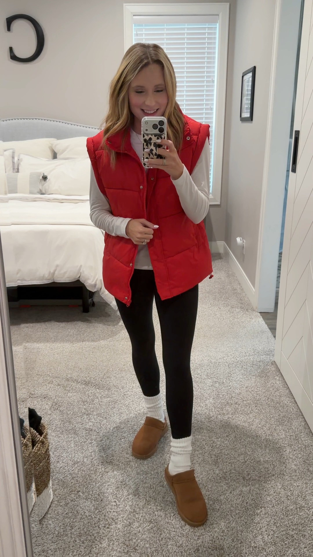 Another Amazon vest I am loving! The vest is so cute and perfect for layering this winter season! 

#LTKSeasonal #LTKootd #LTKgrwm