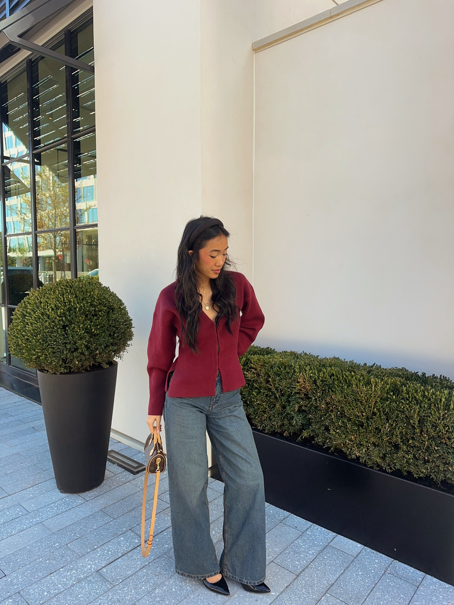 Fall outfit. Cardigan outfit. Fitted cardigan. Burgundy outfit. Fall jeans. work outfit. Commense code: brooketang_12

#LTKFindsUnder50 #LTKWorkwear #LTKStyleTip