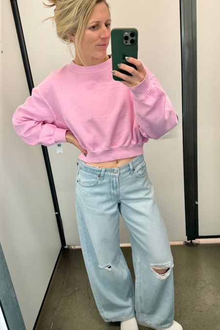 Baggy denim I’m here for it. These midrise jeans are probably the comfiest denim I’ve put on in a long time.  And I’m loving these cropped vintage sweatshirts. It’s the perfect color for Valentine’s Day.

#Valentine’sDay #PinkSweatshirt #BaggyJeans #Denim #BaggyDenim #AffordableStyle #OldNavyFinds

#LTKfindsunder50 #LTKSeasonal #LTKstyletip