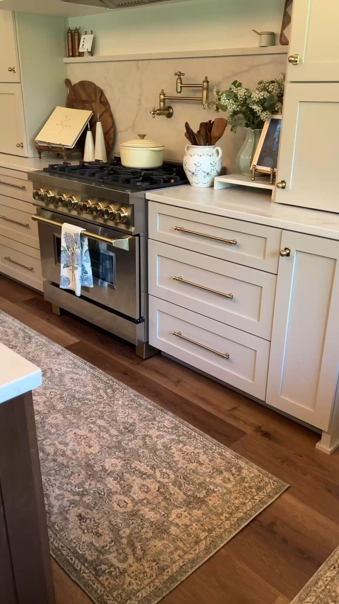 Kitchen links for countertop styling!!

#LTKHome #LTKSeasonal