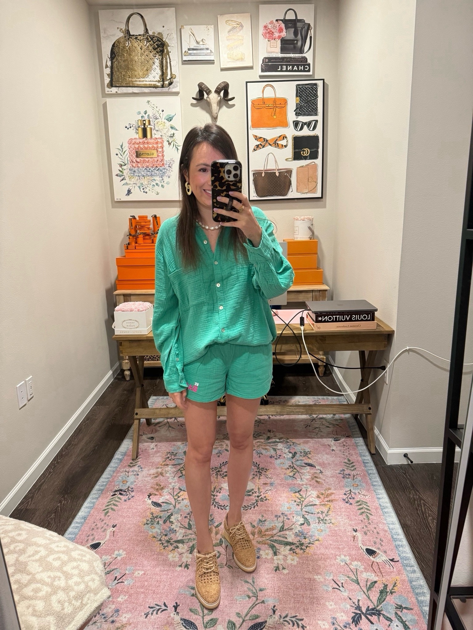 Red dress boutique two piece set in size small




#LTKSeasonal #LTKFindsUnder100 #LTKFindsUnder50